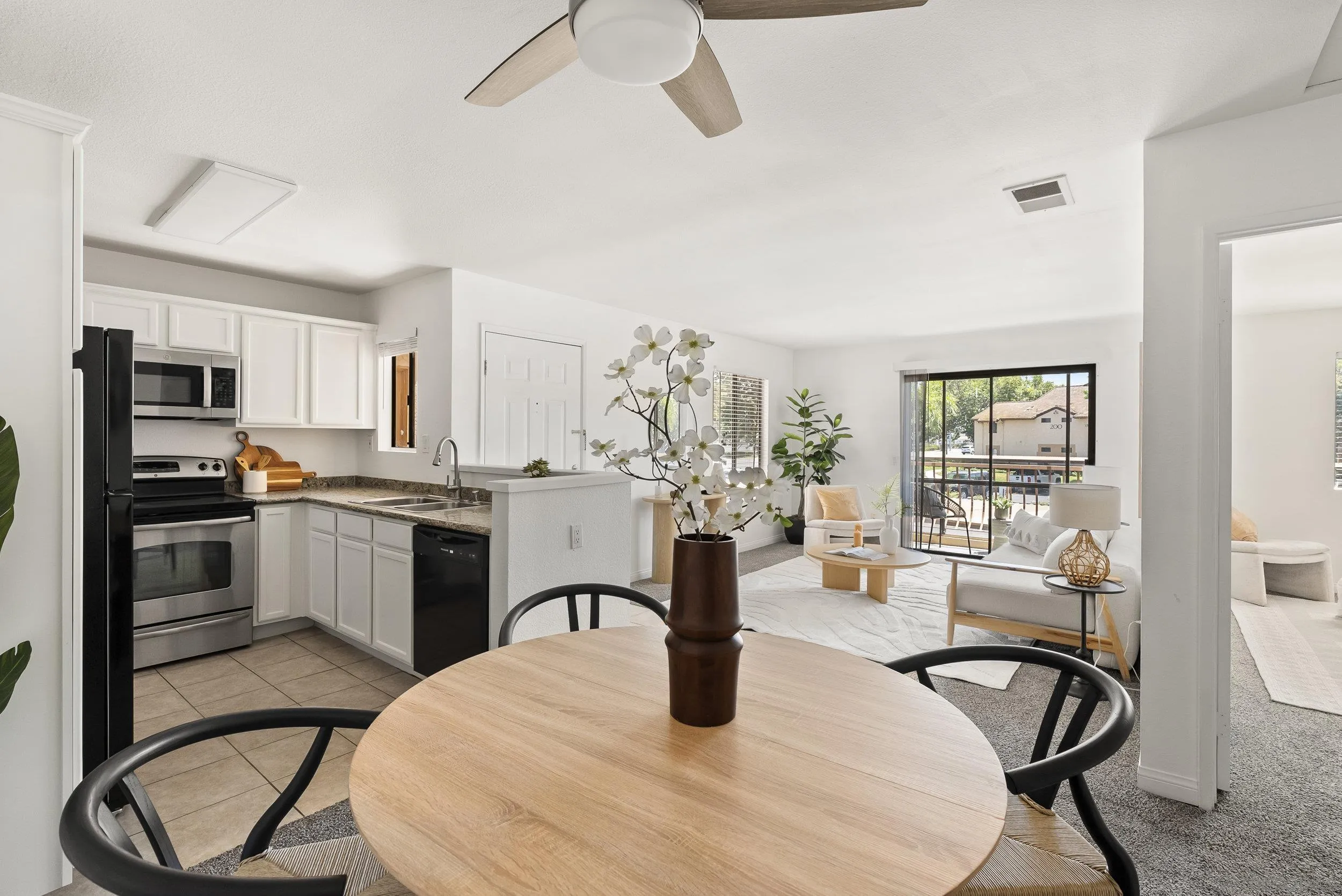 Photo #3: 250030953 Listing 