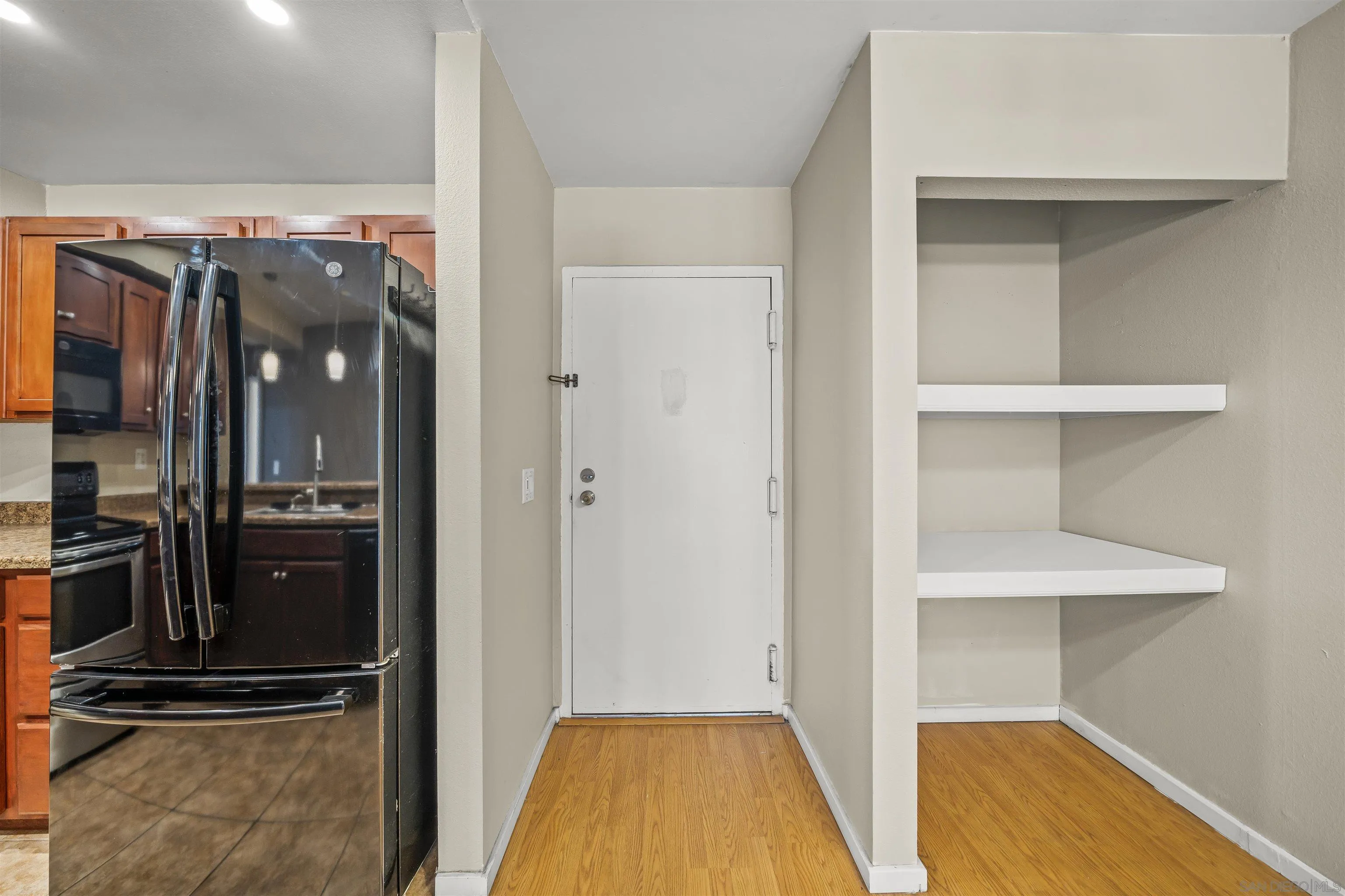 Photo #8: 250030966 Listing: Photo #8