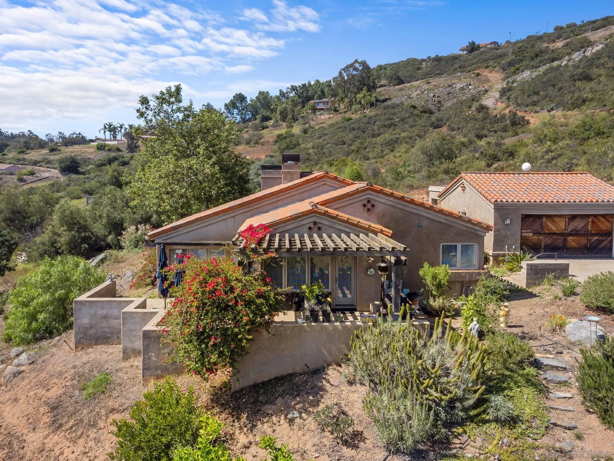 https://cdn.realtyfeed.com/cdn/127/250030967/247b4af3eada525c7f061608bdea68a1.webp
