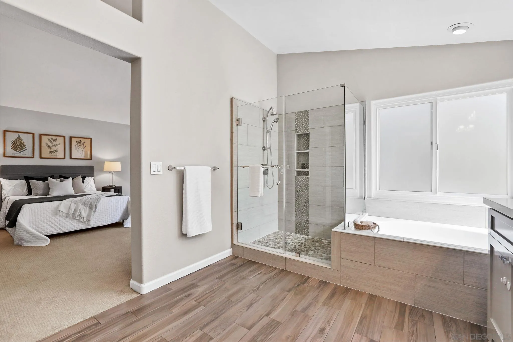 https://cdn.realtyfeed.com/cdn/127/250030971/c0591007b8dfad4ff13a03f90e0dff25.webp