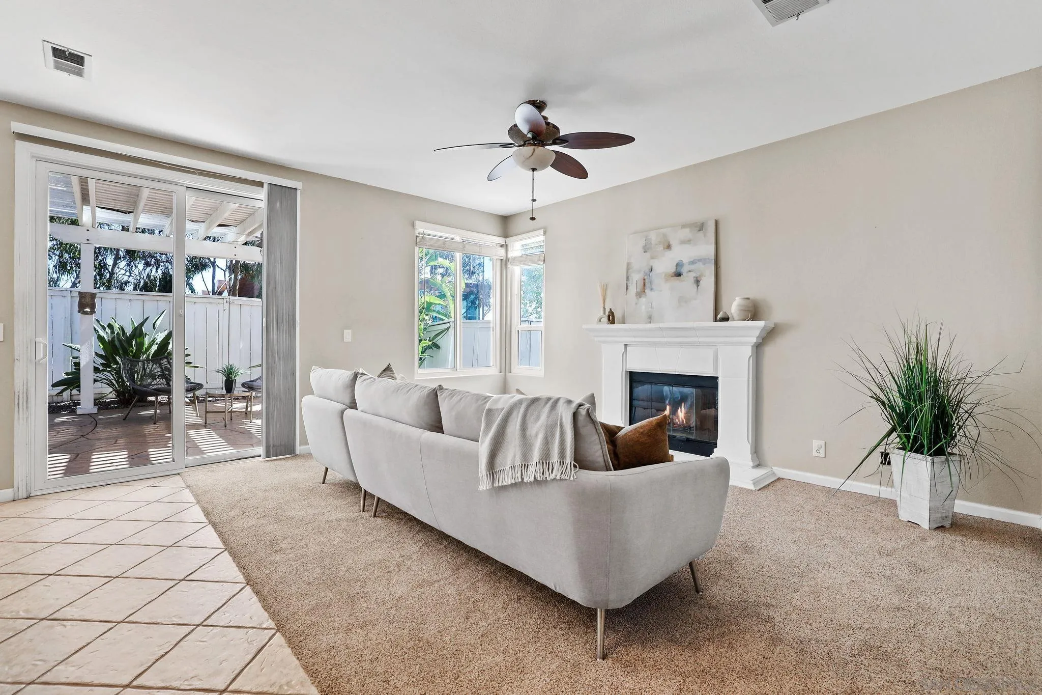 https://cdn.realtyfeed.com/cdn/127/250030971/d56d3f1d4ee5351056b68f1b0b6c88fe.webp