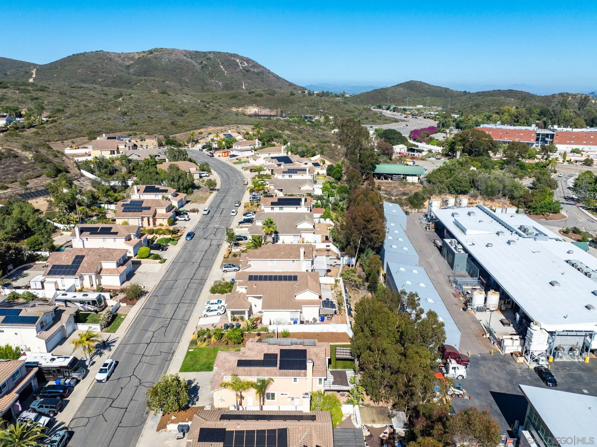 https://cdn.realtyfeed.com/cdn/127/250030971/f9ffbeef24ba84e4cd562e2a93cf1297.webp