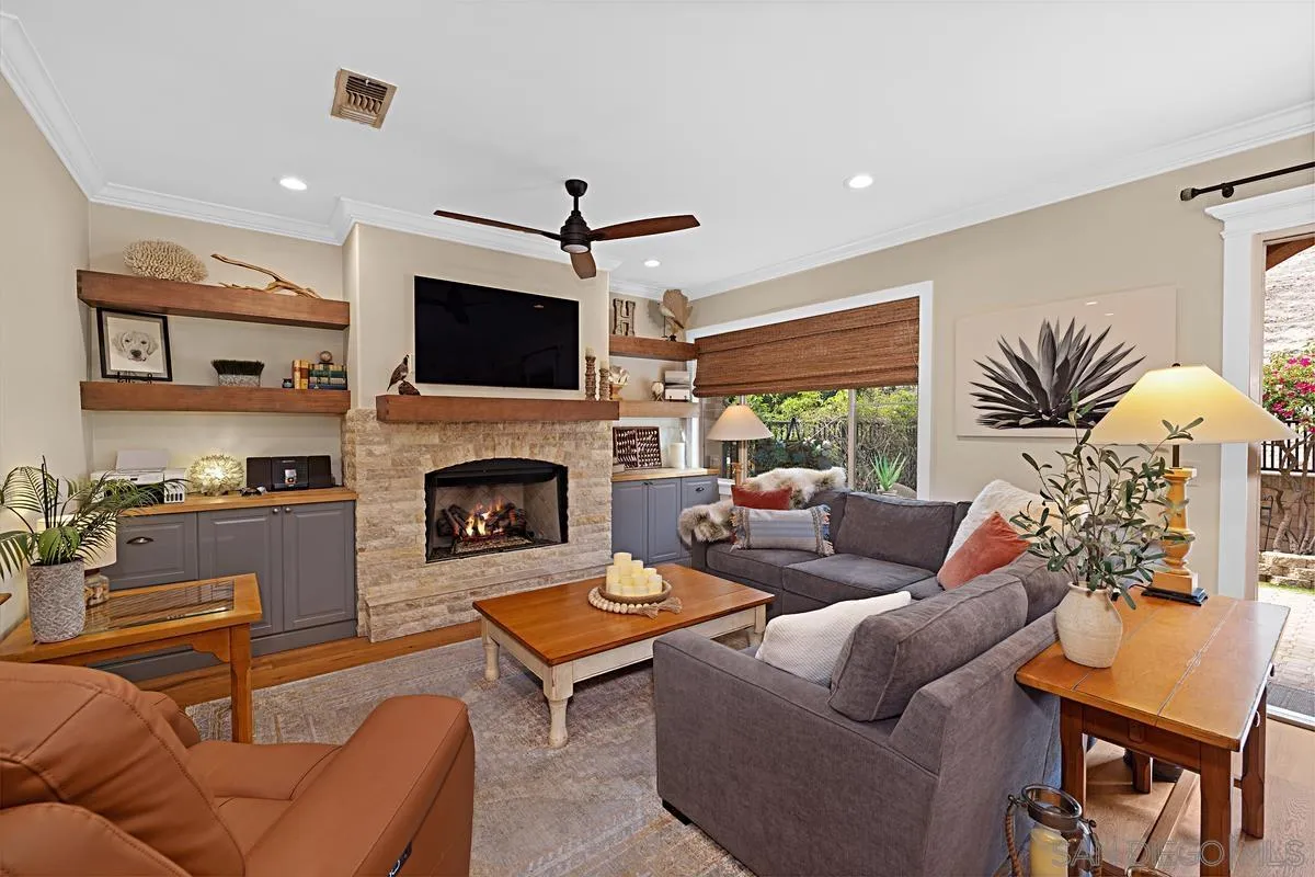 Photo #3: 250030979 Listing 