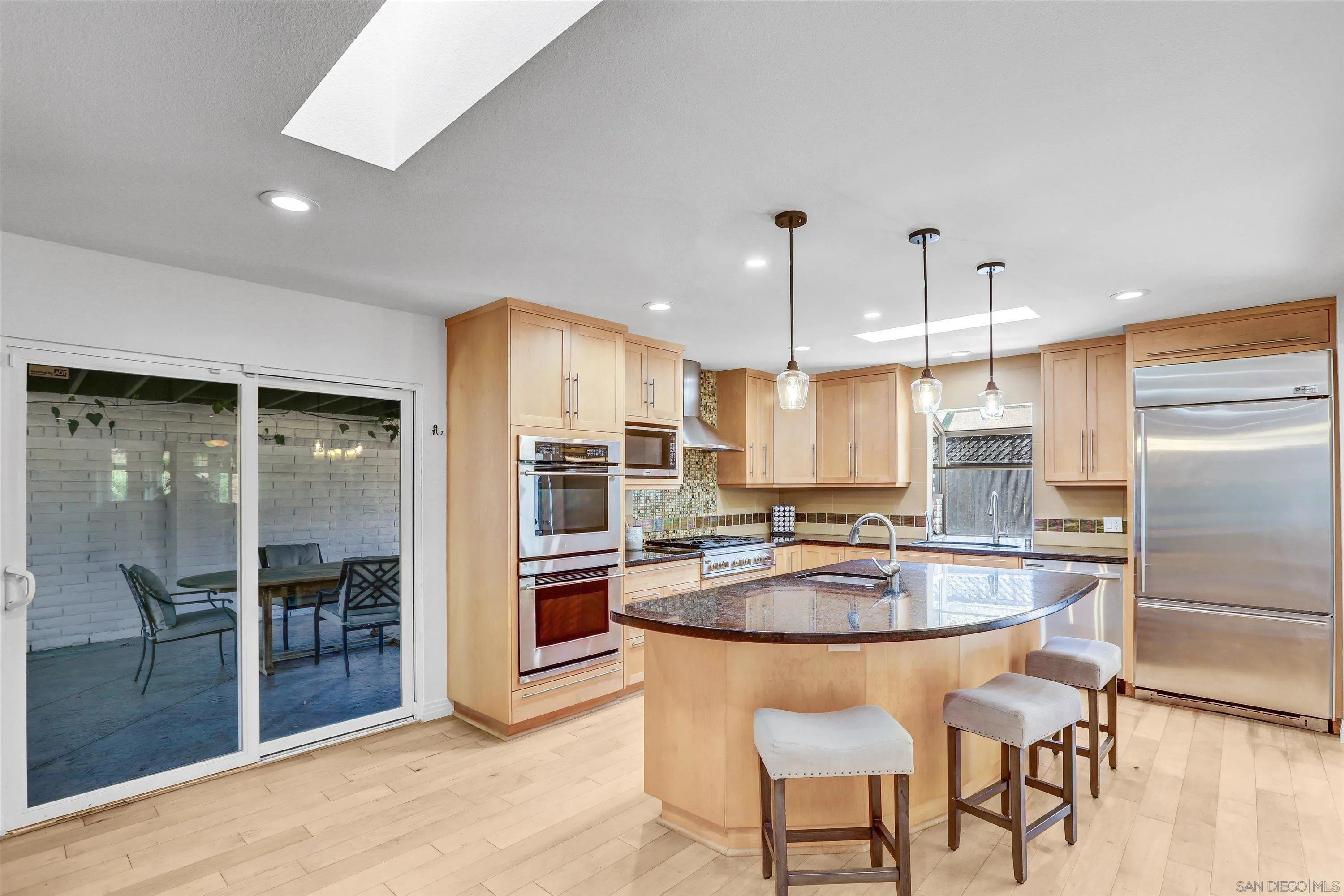 https://cdn.realtyfeed.com/cdn/127/250030984/9d34ee08c4085d0897867b5f99dd22cc.webp