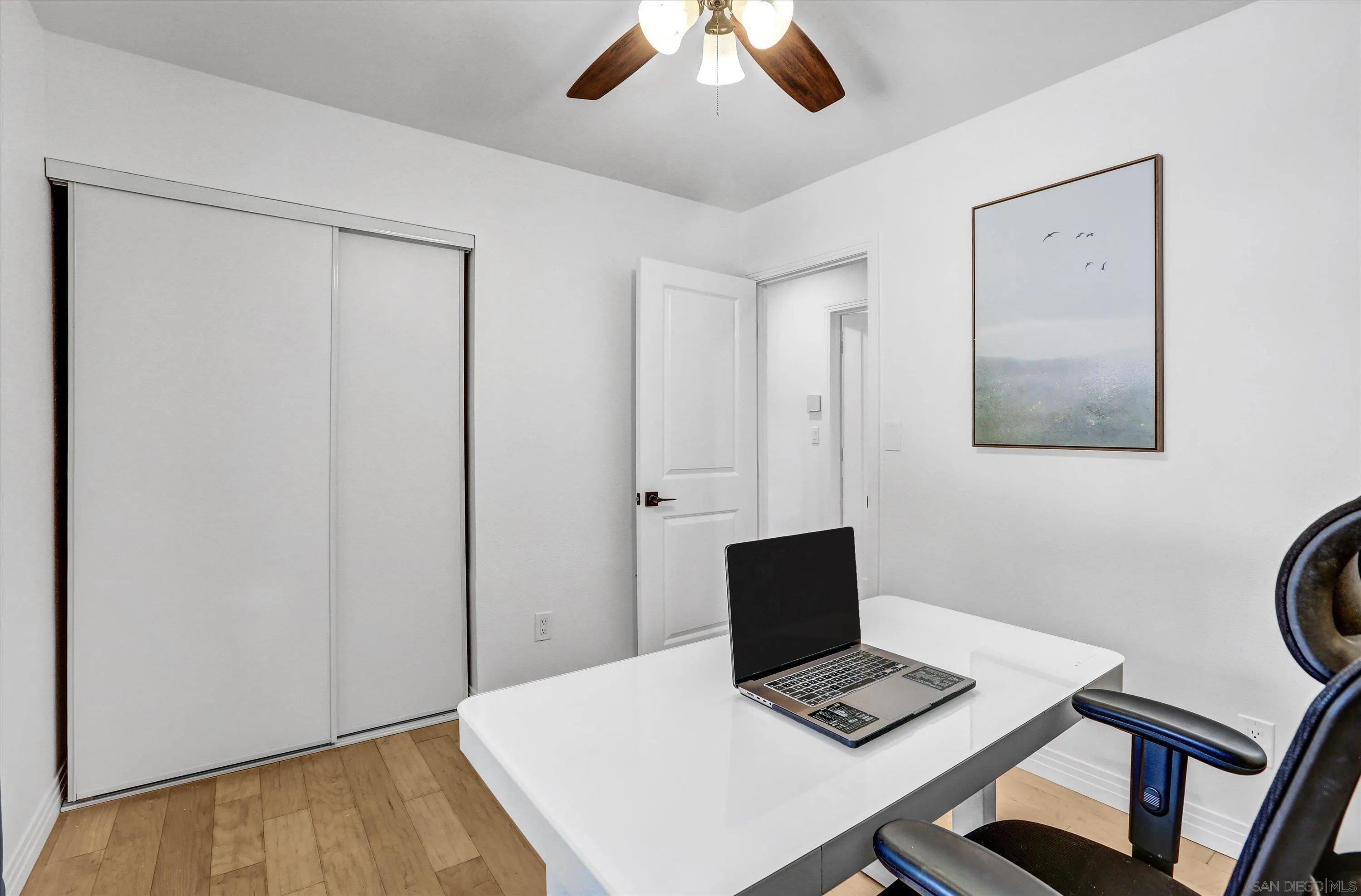 https://cdn.realtyfeed.com/cdn/127/250030984/cfdf2e4667ad2b16843cc4d19330a98f.webp