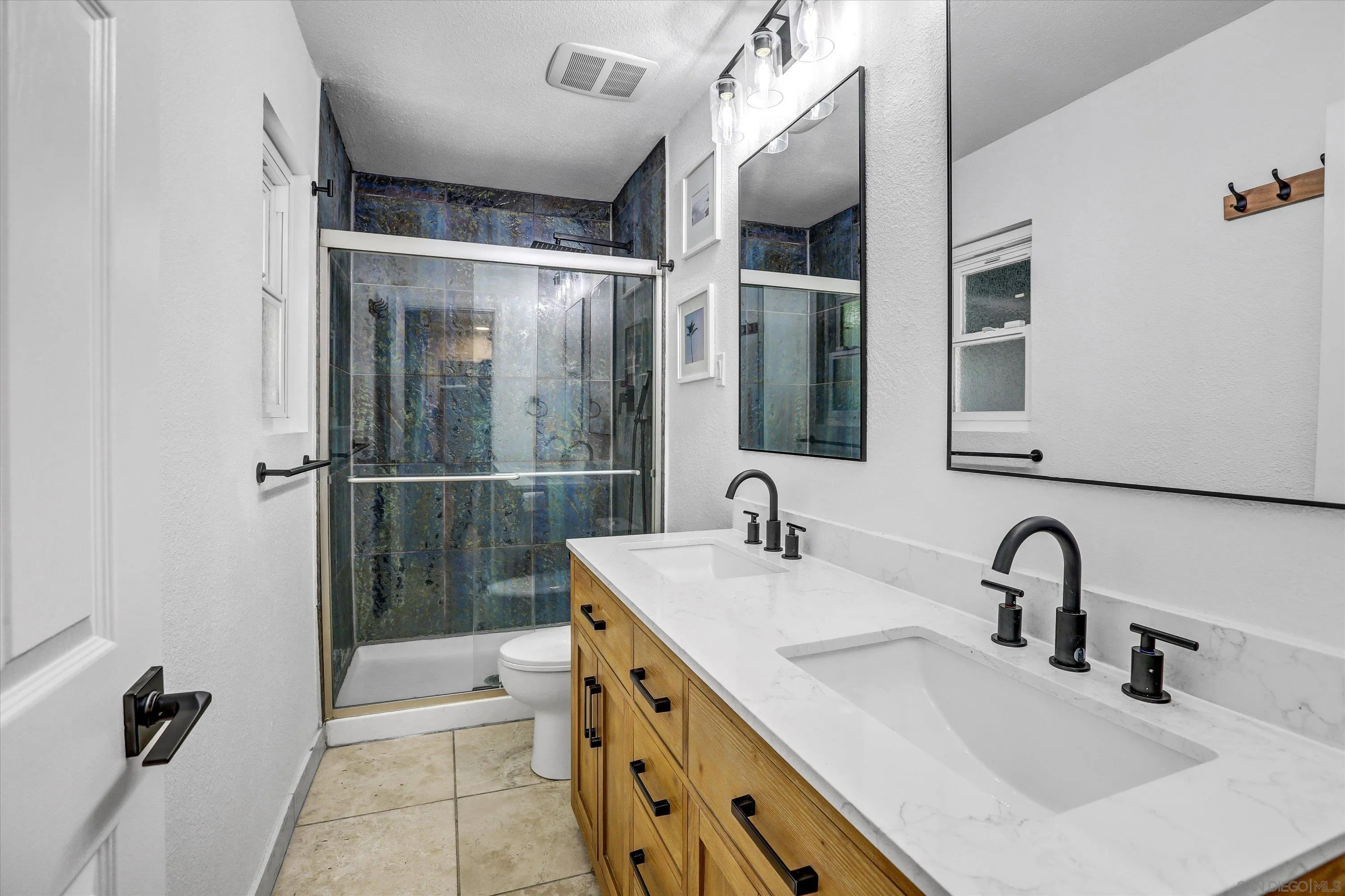 https://cdn.realtyfeed.com/cdn/127/250030984/db4494be81ea455704f20f04d94b5c42.webp