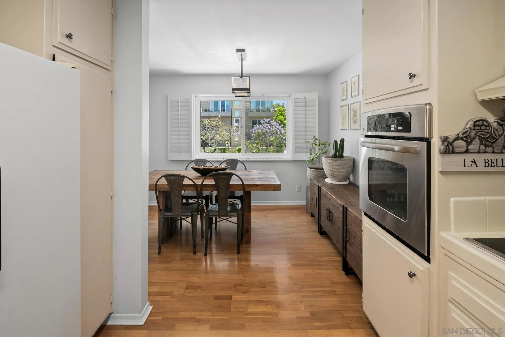 Photo #10: 250030996 Listing: Photo #10