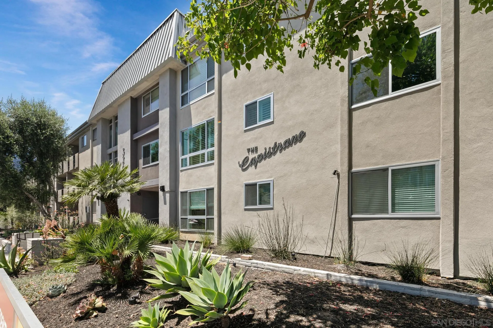 Photo #2: 250030996 Listing 