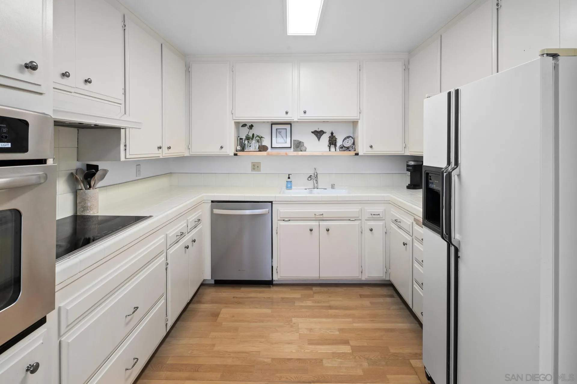 Photo #9: 250030996 Listing: Photo #9
