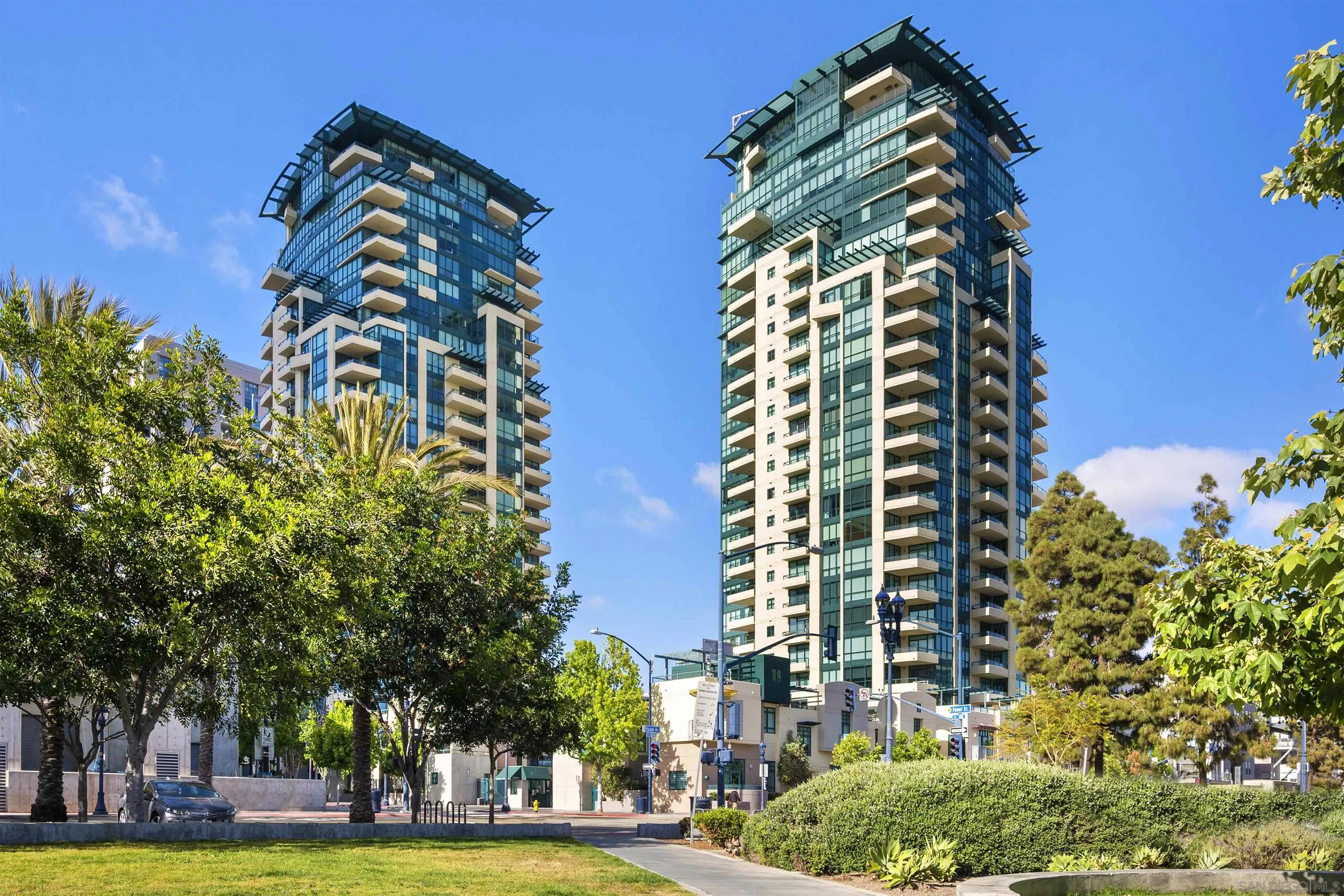 https://cdn.realtyfeed.com/cdn/127/250030997/665ad82c501ccfd120d146268b20fb66.webp