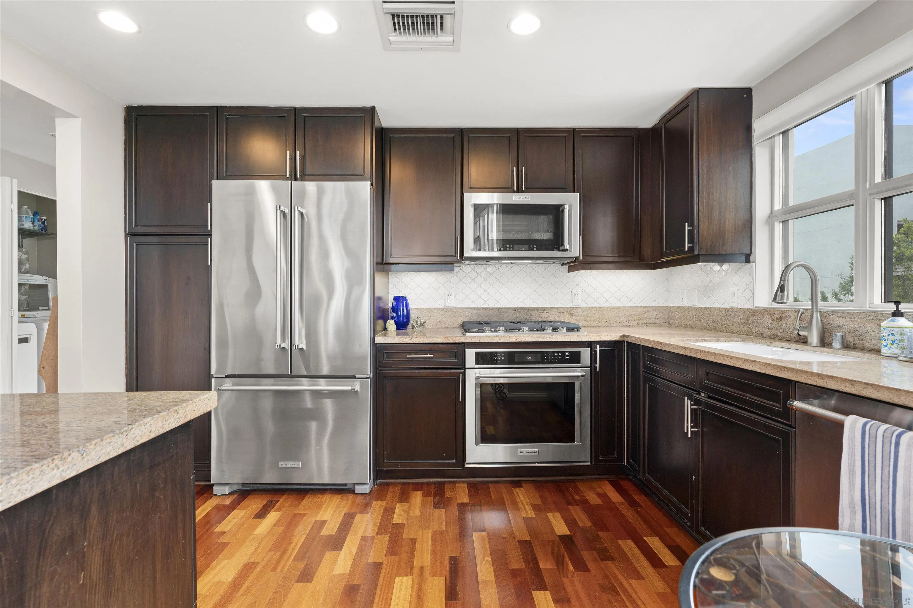 Photo #12: 250030997 Listing: Photo #12