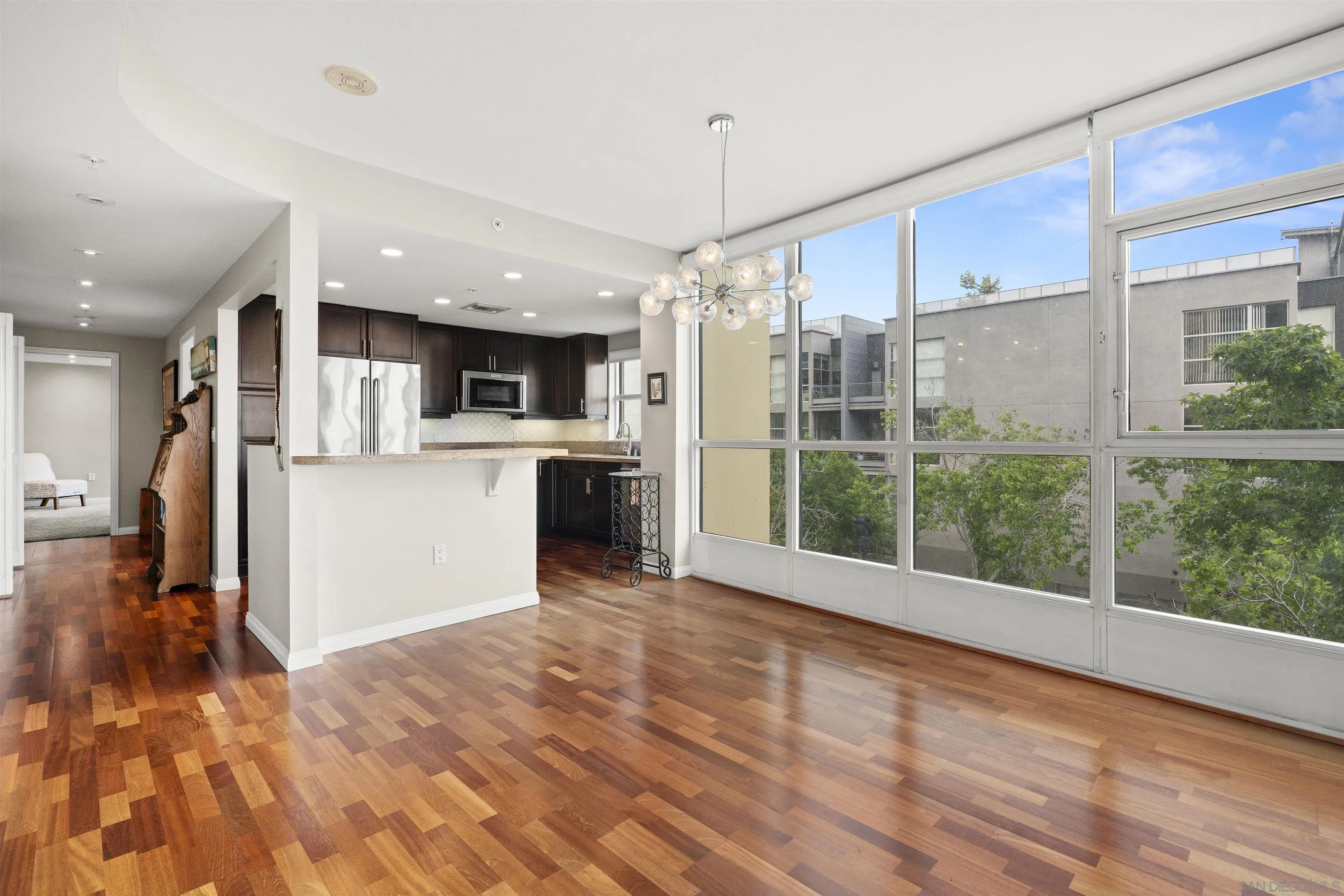 Photo #8: 250030997 Listing: Photo #8