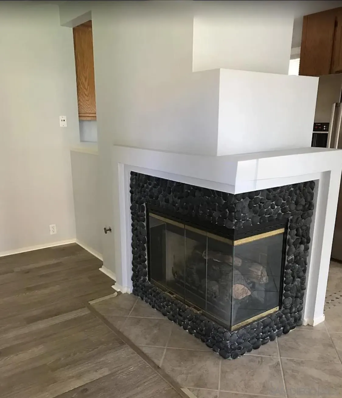 Photo #7: 250031002 Listing: Photo #7