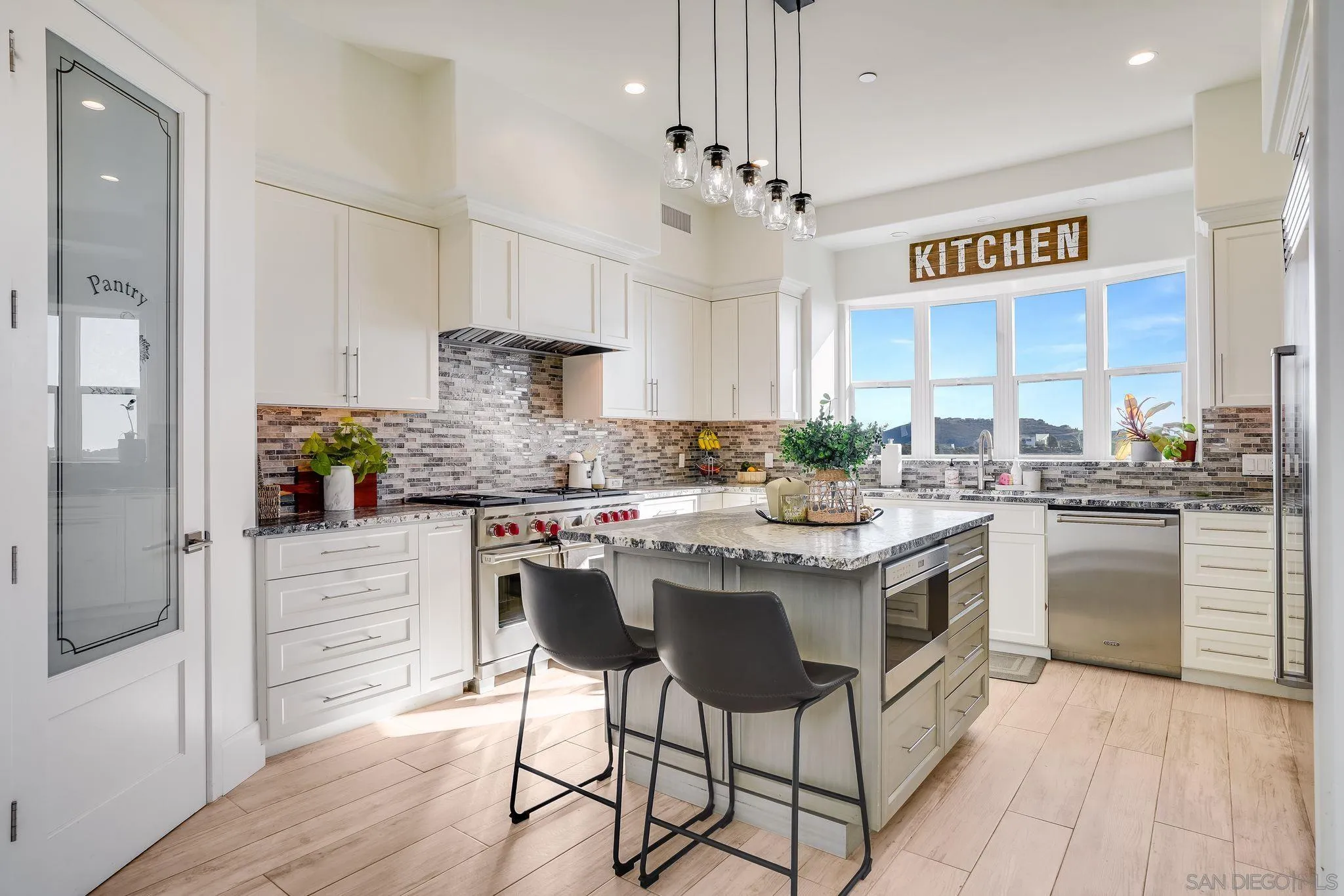 https://cdn.realtyfeed.com/cdn/127/250031024/13db15884ecfd9fa169b39059a9c0f74.webp