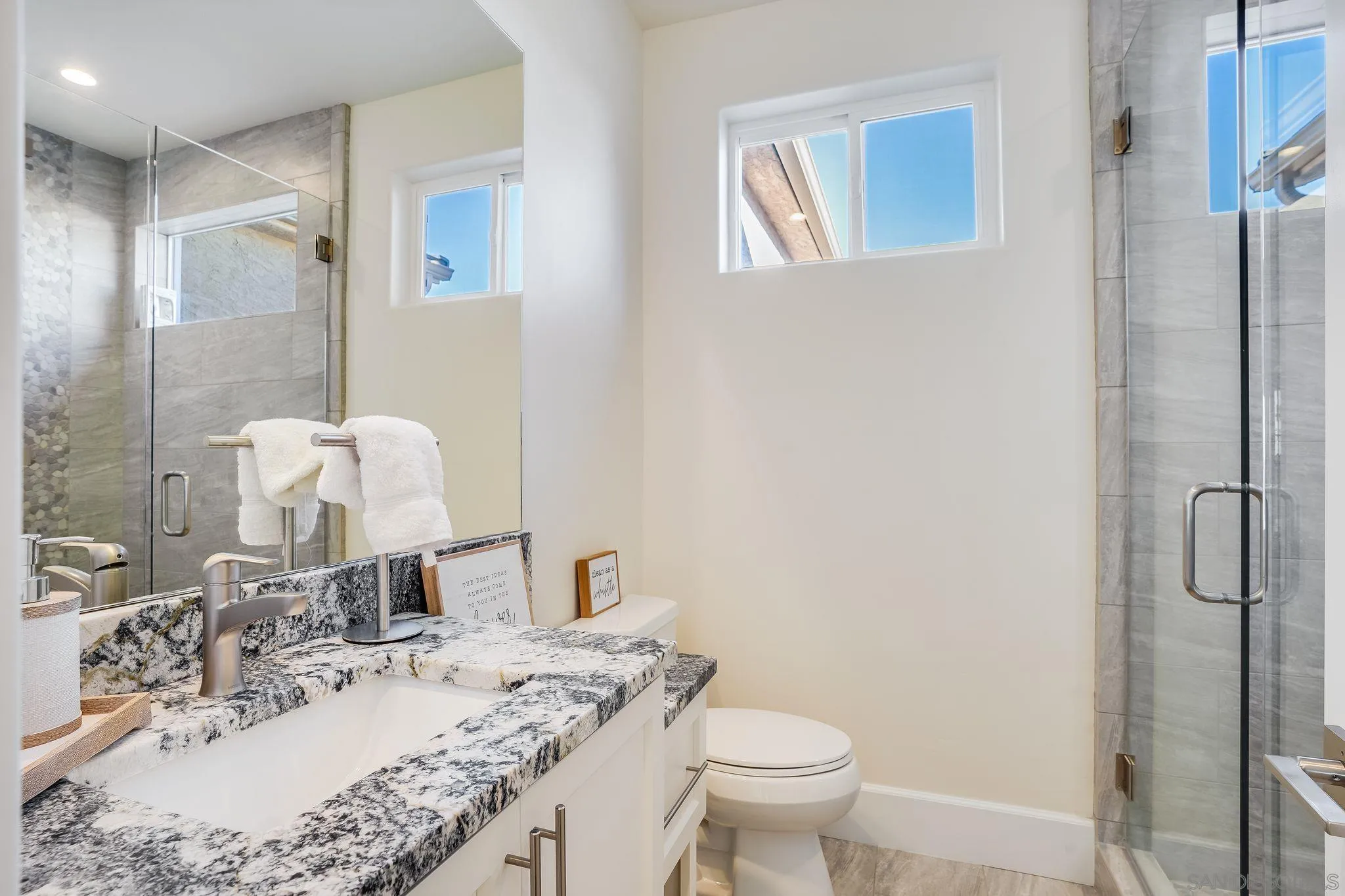 https://cdn.realtyfeed.com/cdn/127/250031024/2da27dc451bca79f30bd739b89b071d0.webp
