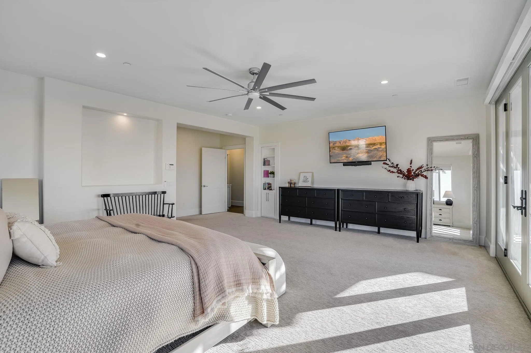 https://cdn.realtyfeed.com/cdn/127/250031024/46135177b9b644d5843ac7a828be902f.webp