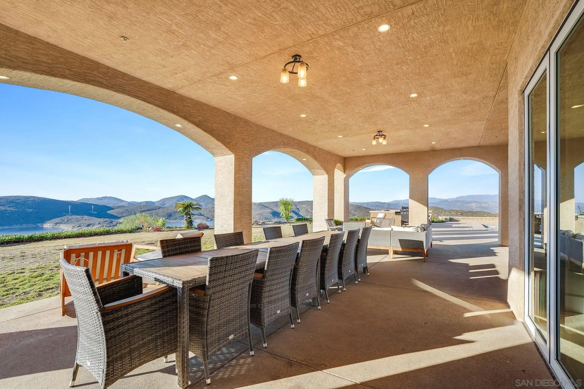 https://cdn.realtyfeed.com/cdn/127/250031024/8de61c26f01d631b4a8697ee0bde1120.webp