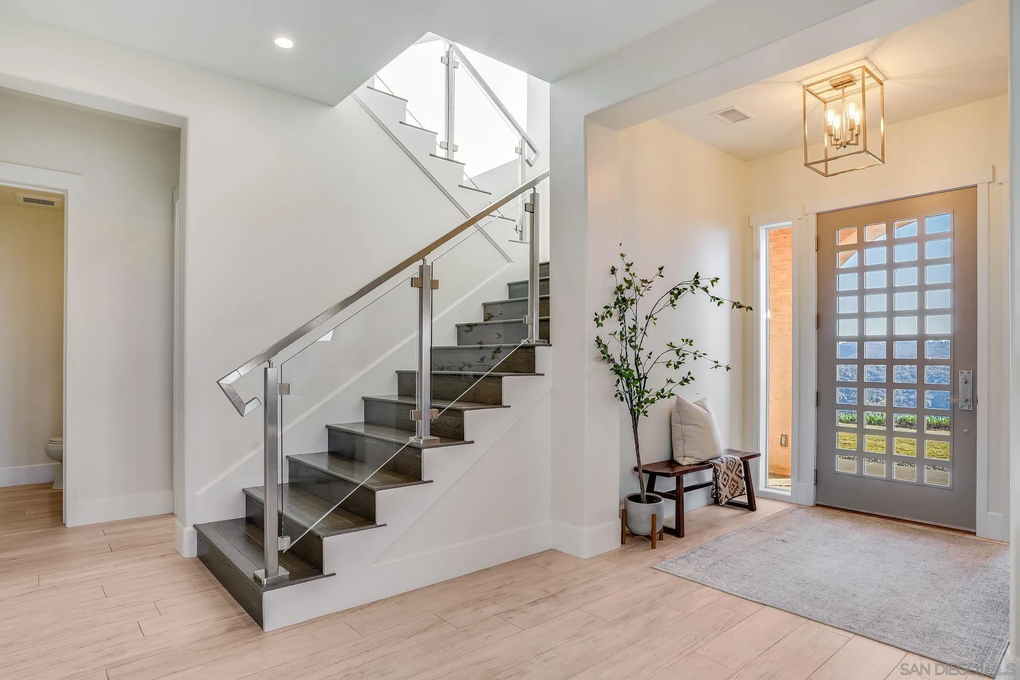 https://cdn.realtyfeed.com/cdn/127/250031024/c730859ec10bdc4204118e07d67b4c42.webp