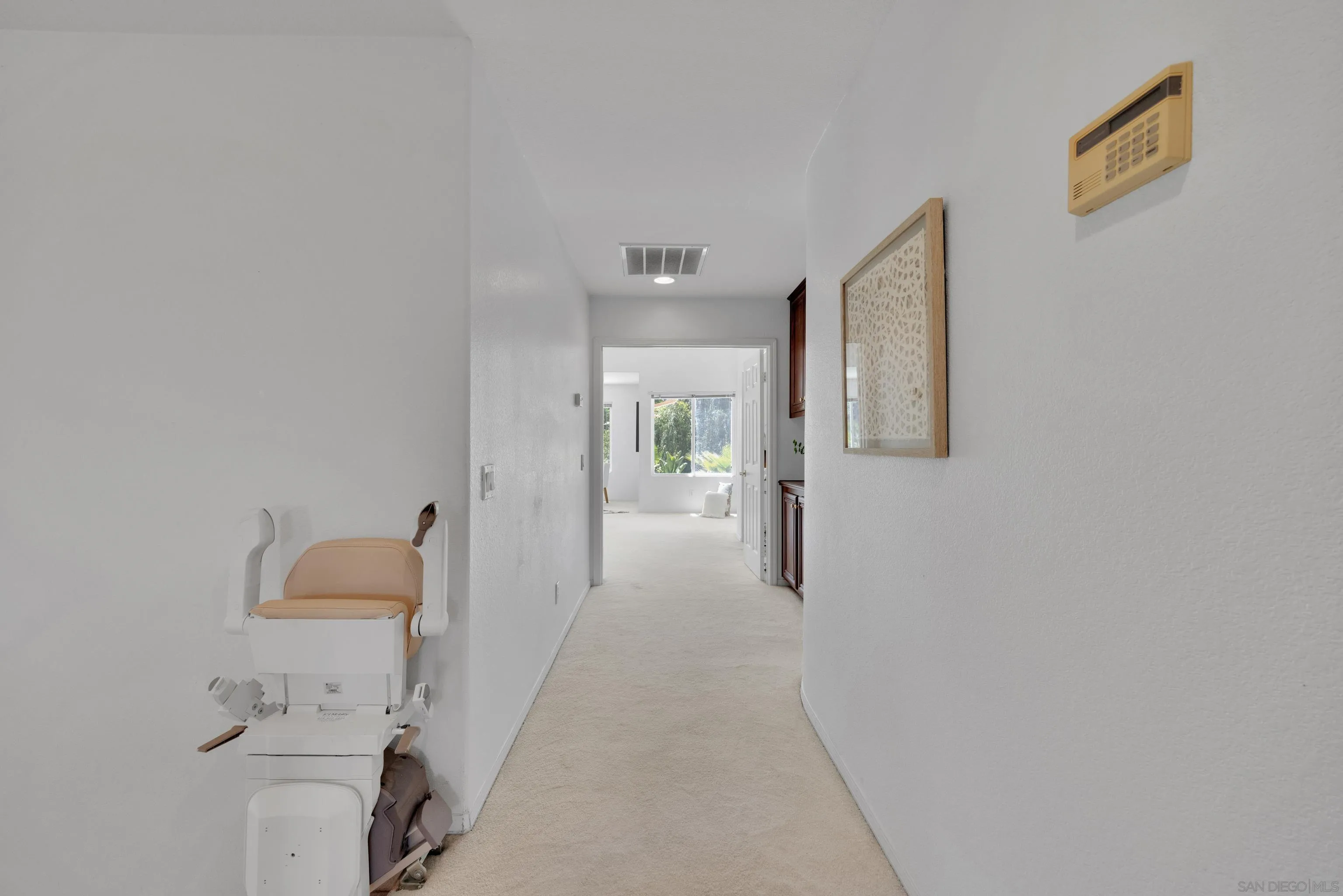 https://cdn.realtyfeed.com/cdn/127/250031038/18466412d3aa37f83e4e7cc5a7b6002c.webp