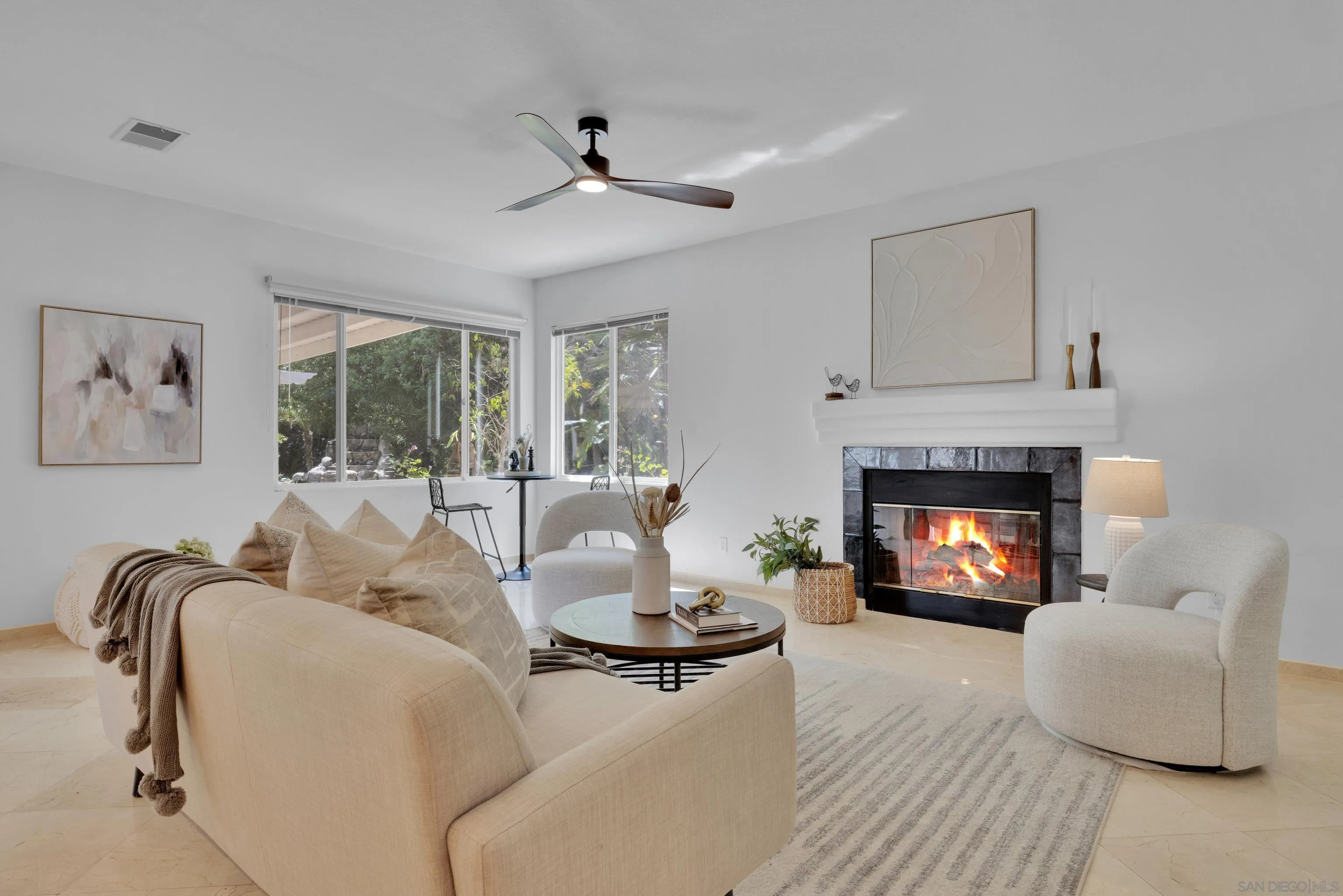 https://cdn.realtyfeed.com/cdn/127/250031038/1a552c9adda094395087fa682d883165.webp