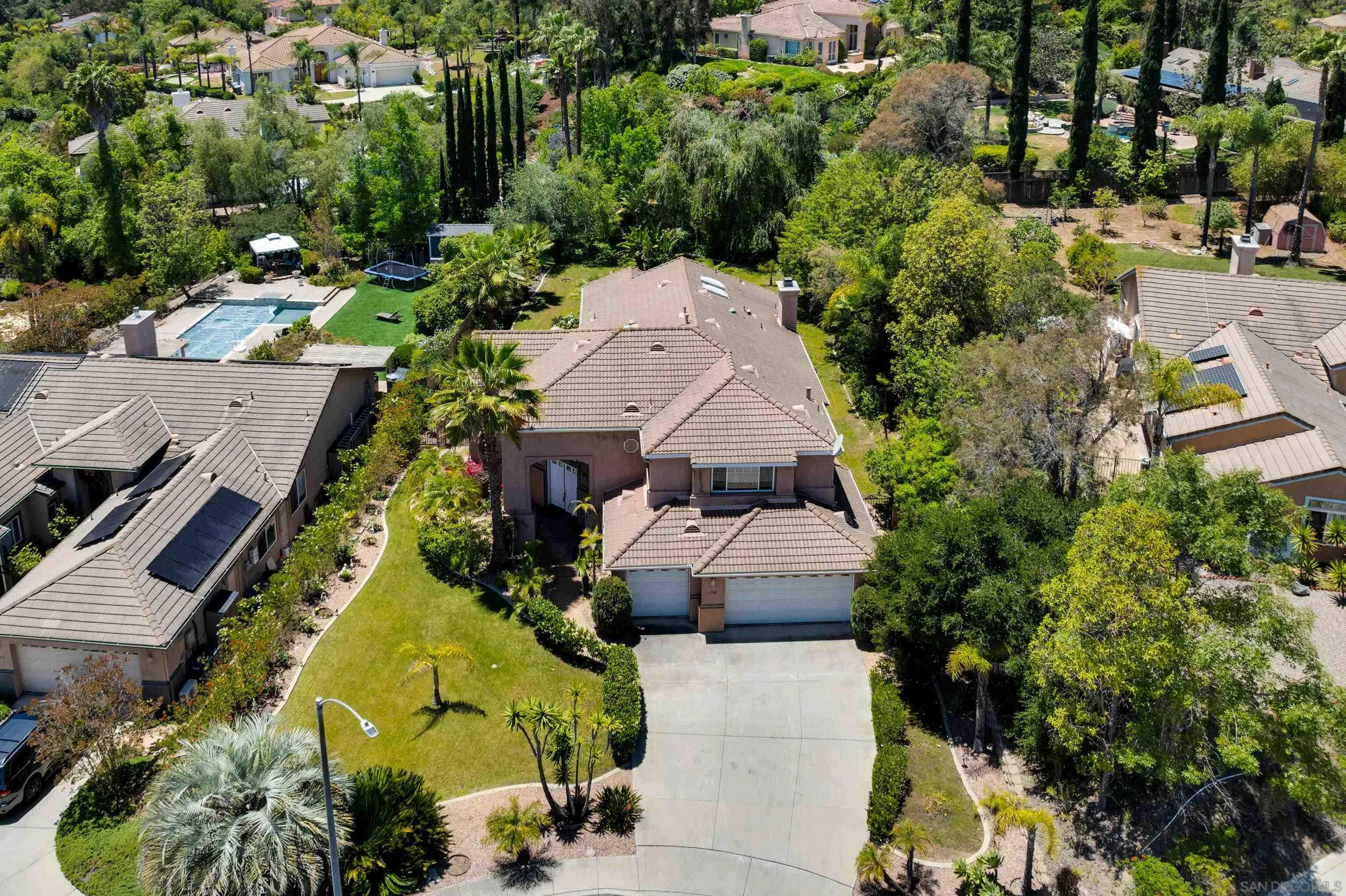 https://cdn.realtyfeed.com/cdn/127/250031038/51c53a8a9d1581dce291587dbc743838.webp