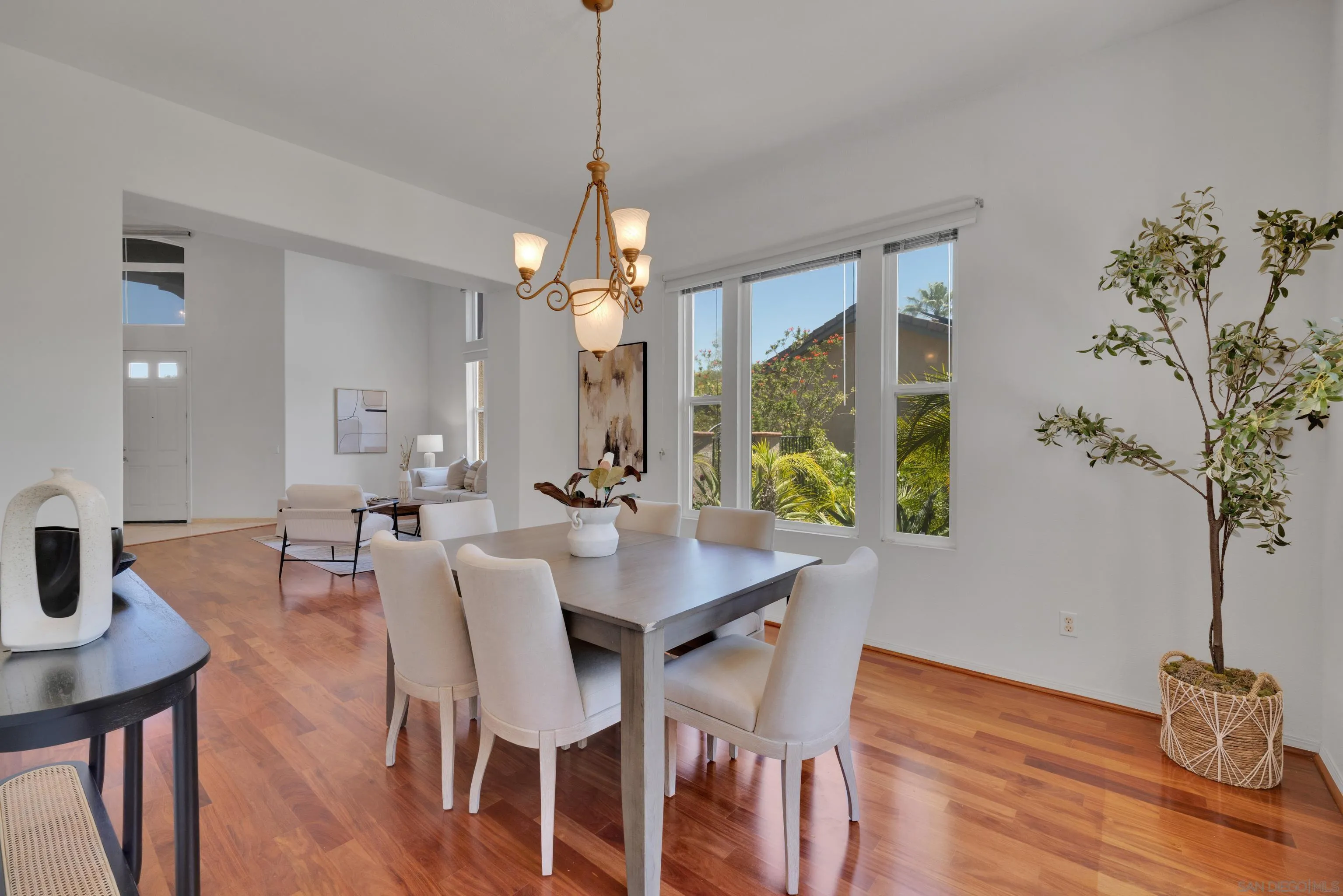 https://cdn.realtyfeed.com/cdn/127/250031038/e0056b6516839aaa18c3075ae9c17891.webp
