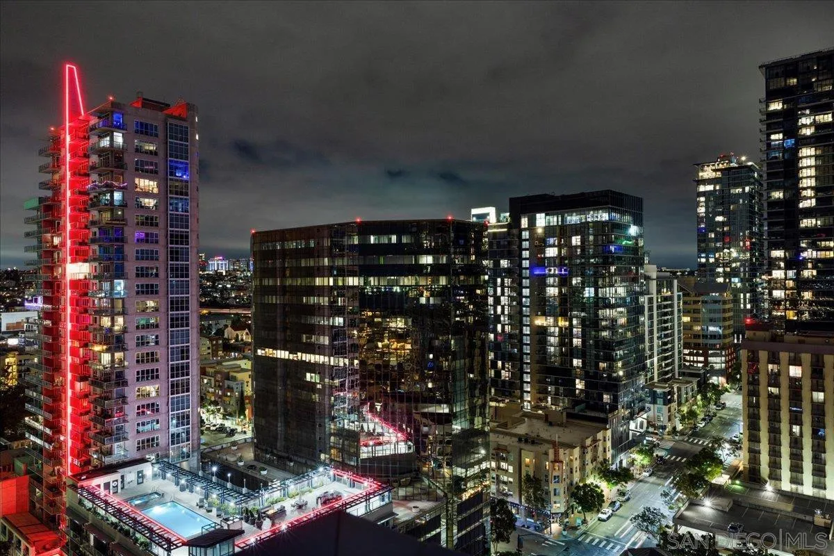 Photo #2: 250031043 Listing 