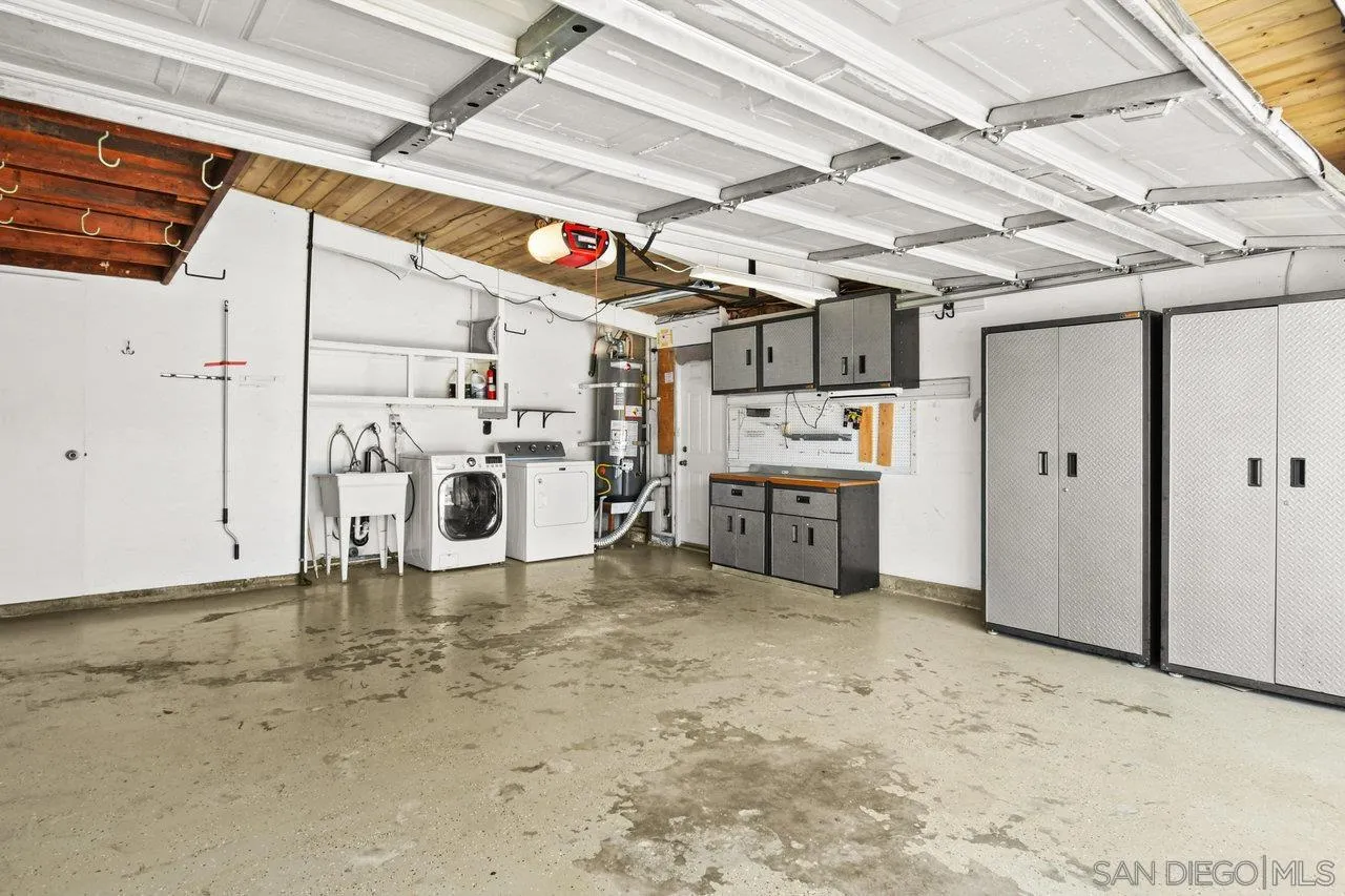 https://cdn.realtyfeed.com/cdn/127/250031054/f9a62b953cb23d0f880b5490f6441724.webp