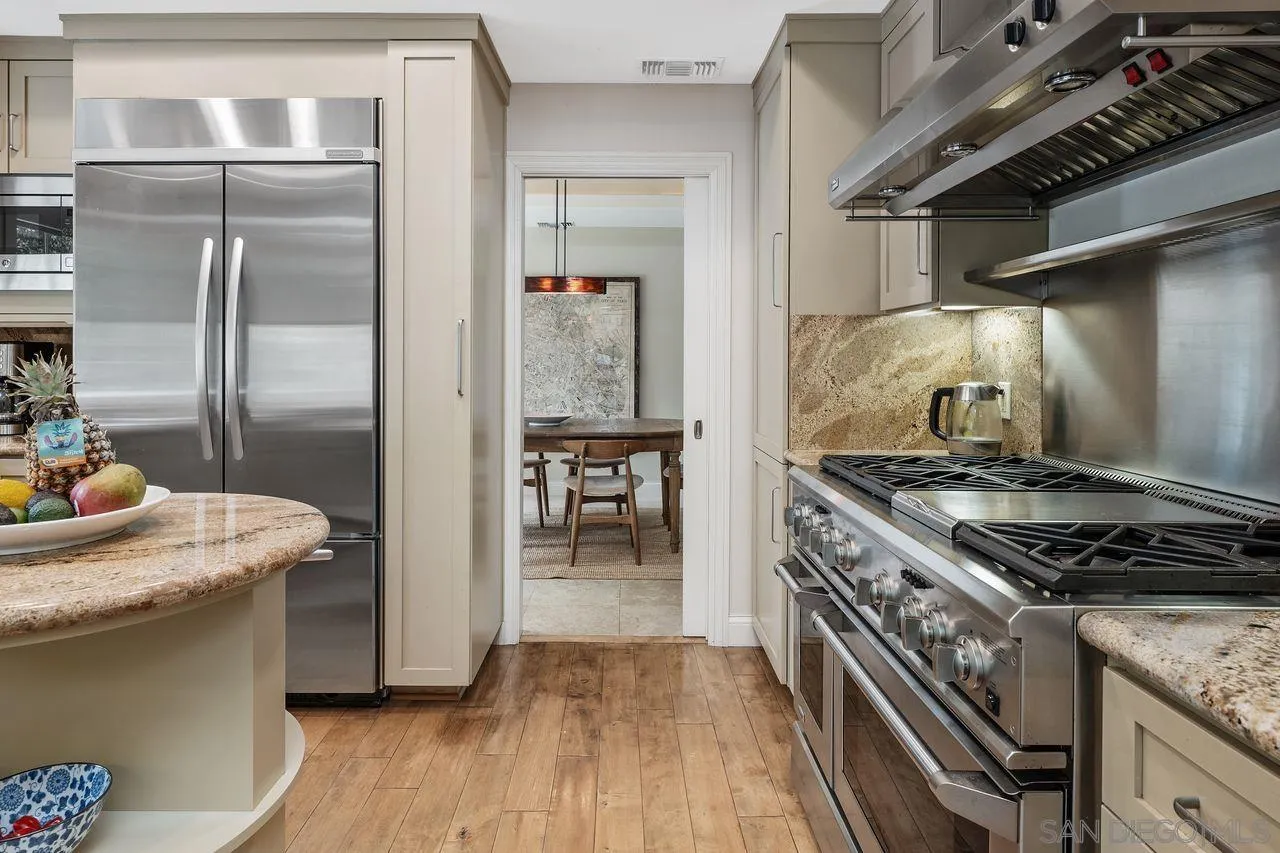 https://cdn.realtyfeed.com/cdn/127/250031061/16e9c00a807428738319762c9d7b33f4.webp