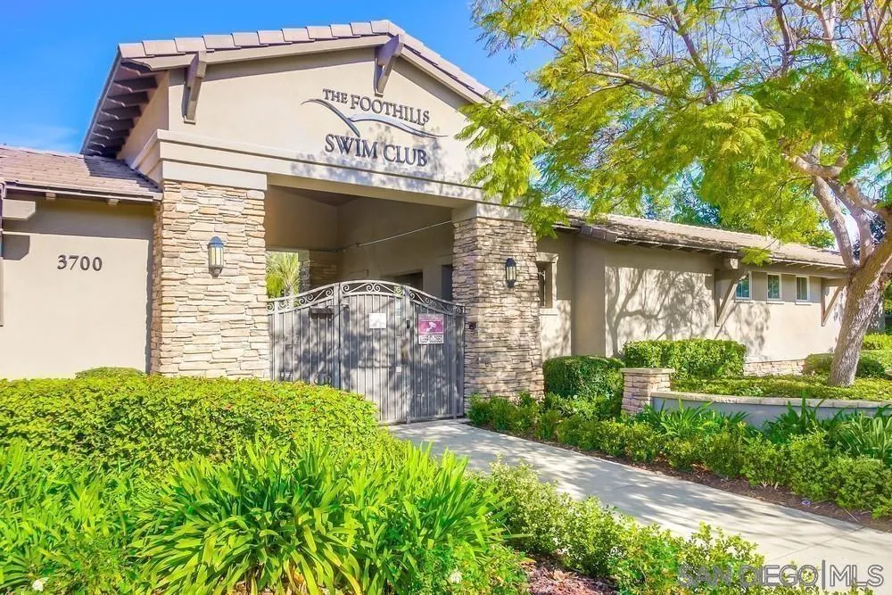 https://cdn.realtyfeed.com/cdn/127/250031068/41a9a1c2dedc05f80cb3657fbbb24180.webp