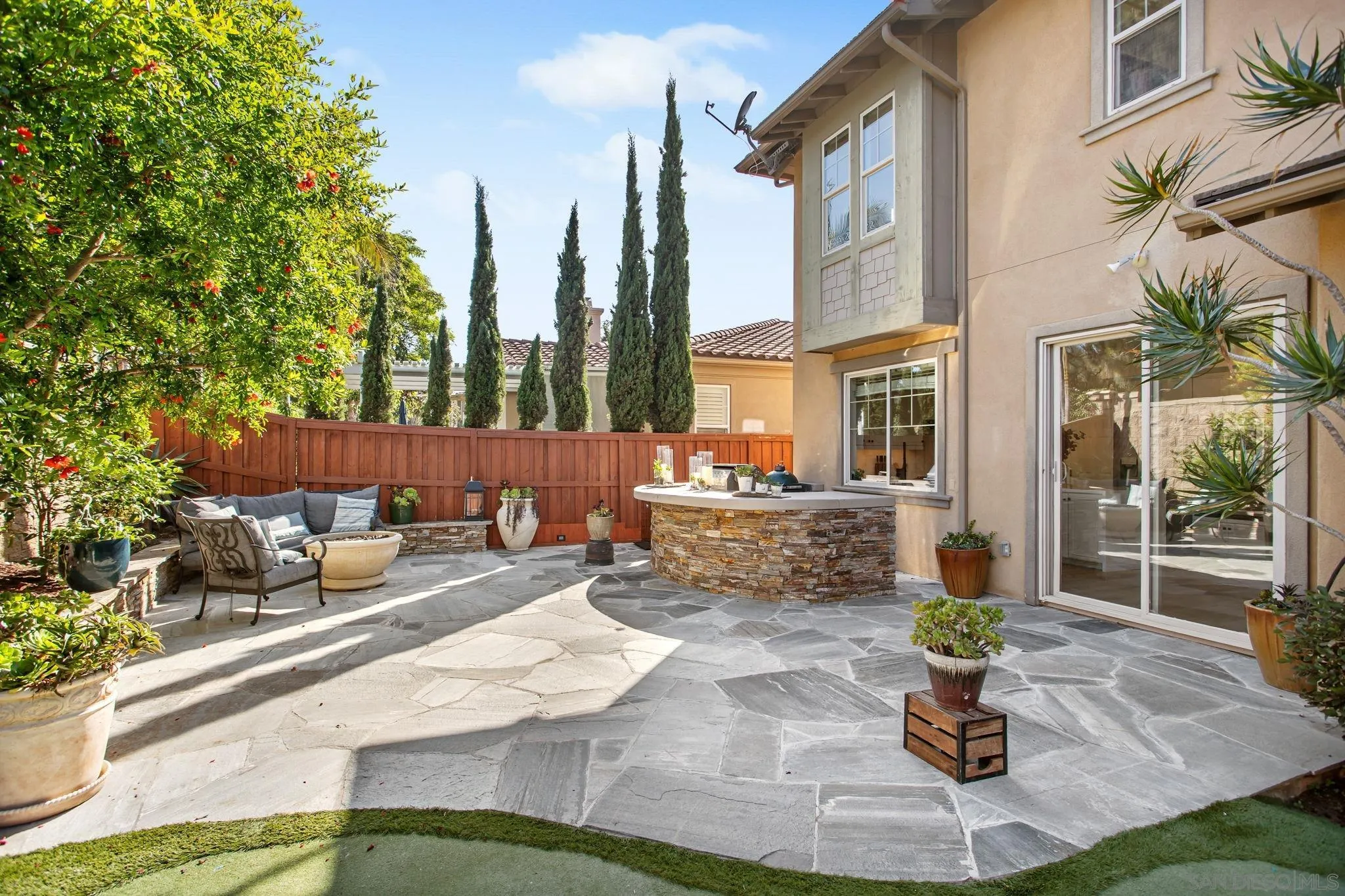 https://cdn.realtyfeed.com/cdn/127/250031068/5d35942809db83acf706a85e02d0bcf8.webp