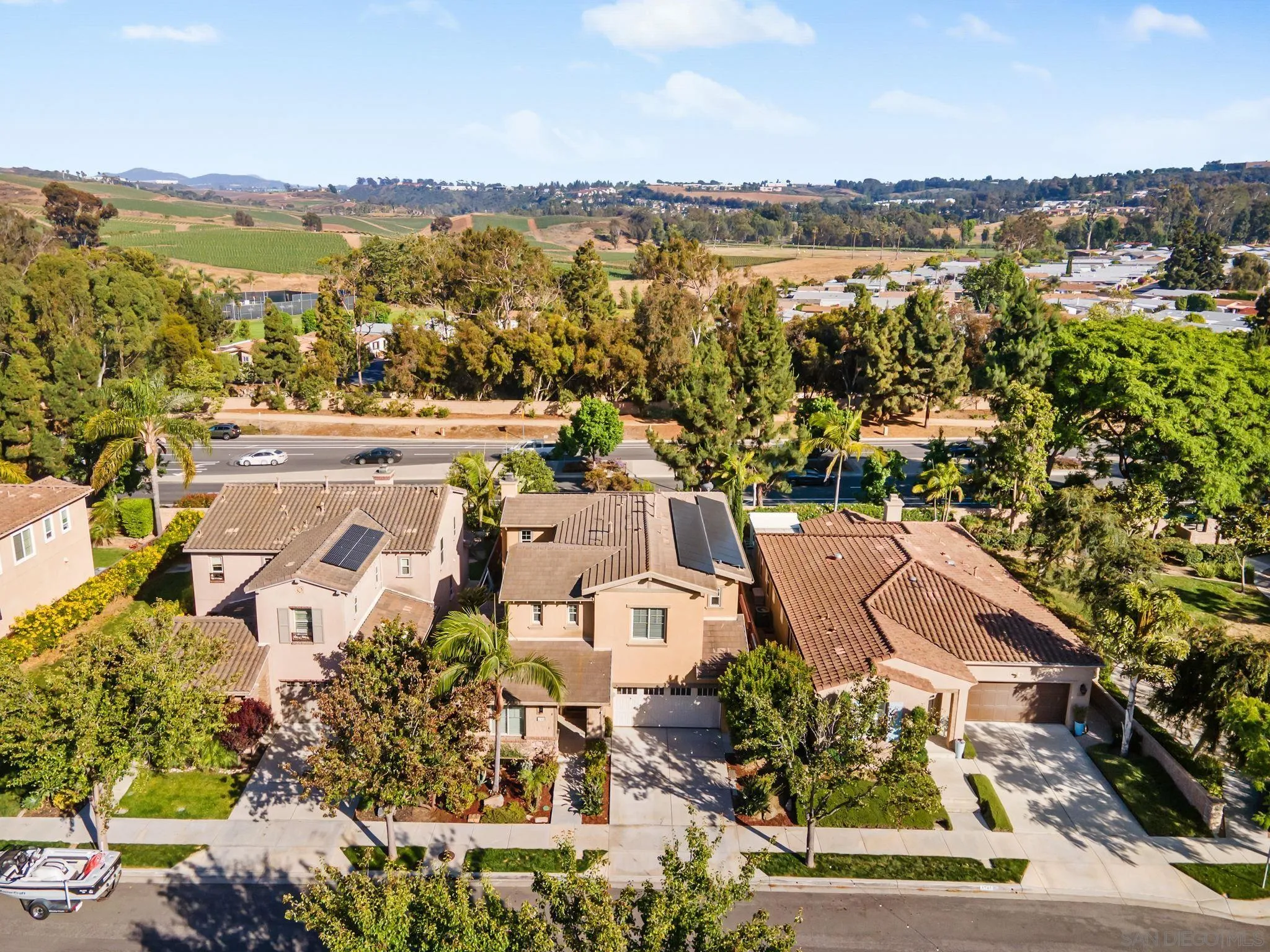 https://cdn.realtyfeed.com/cdn/127/250031068/f98213cc786df5e24006e2997dbabe63.webp