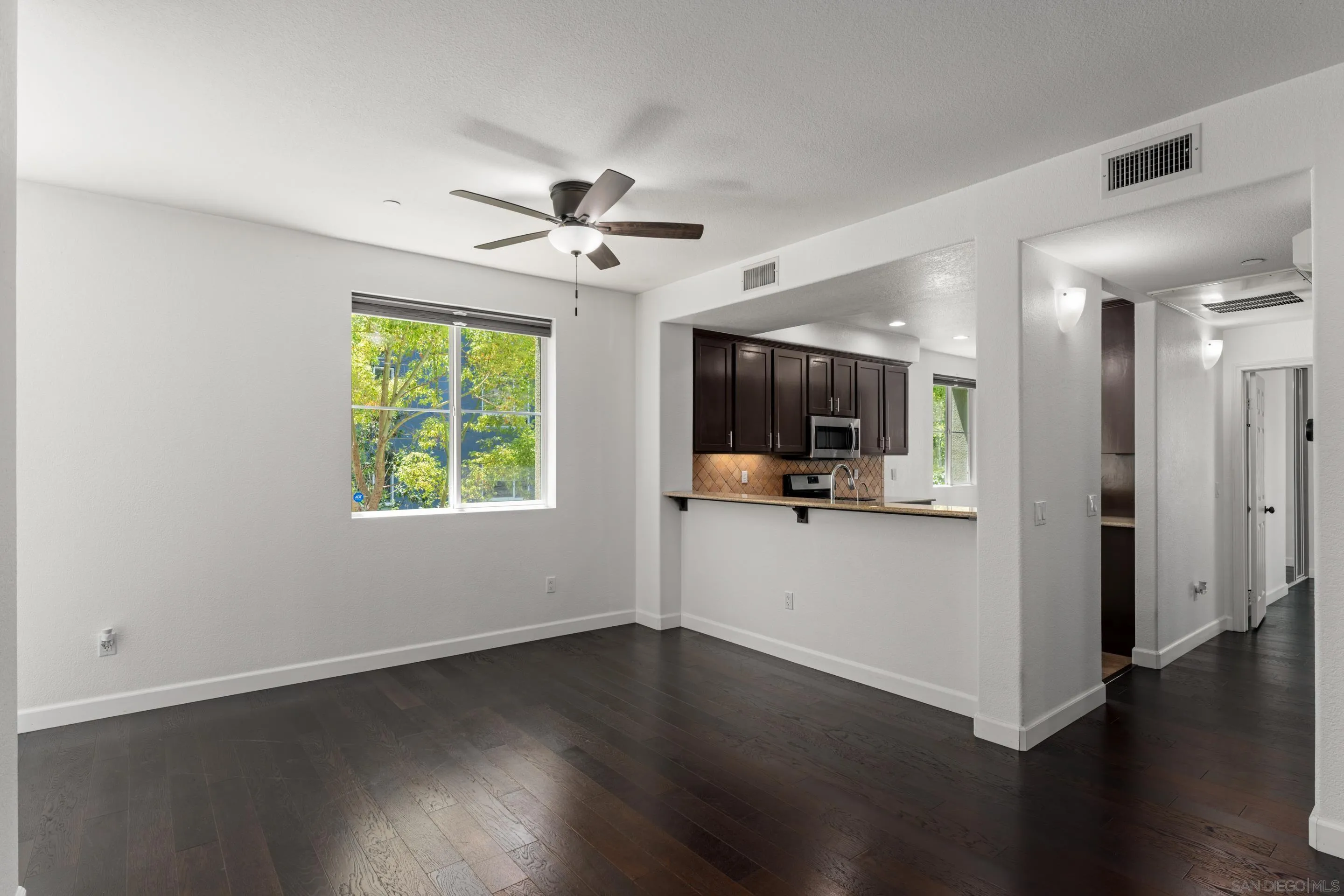 Photo #8: 250031074 Listing: Photo #8