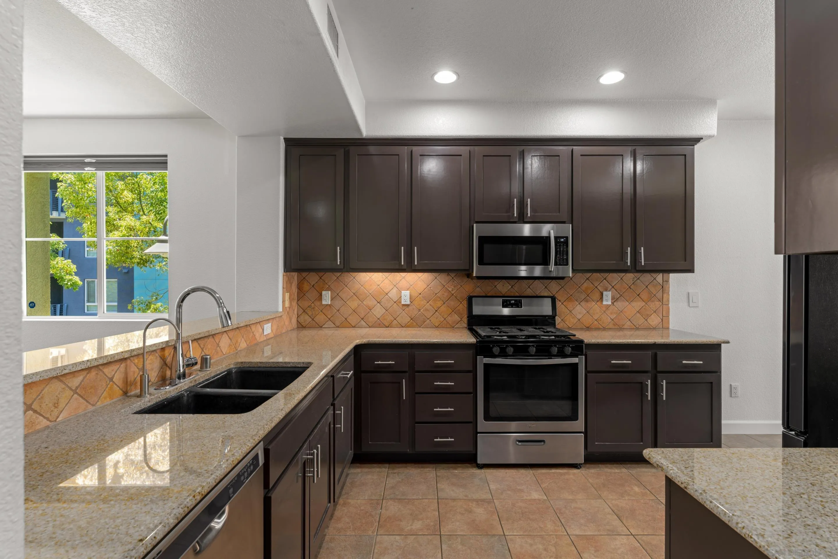 Photo #9: 250031074 Listing: Photo #9
