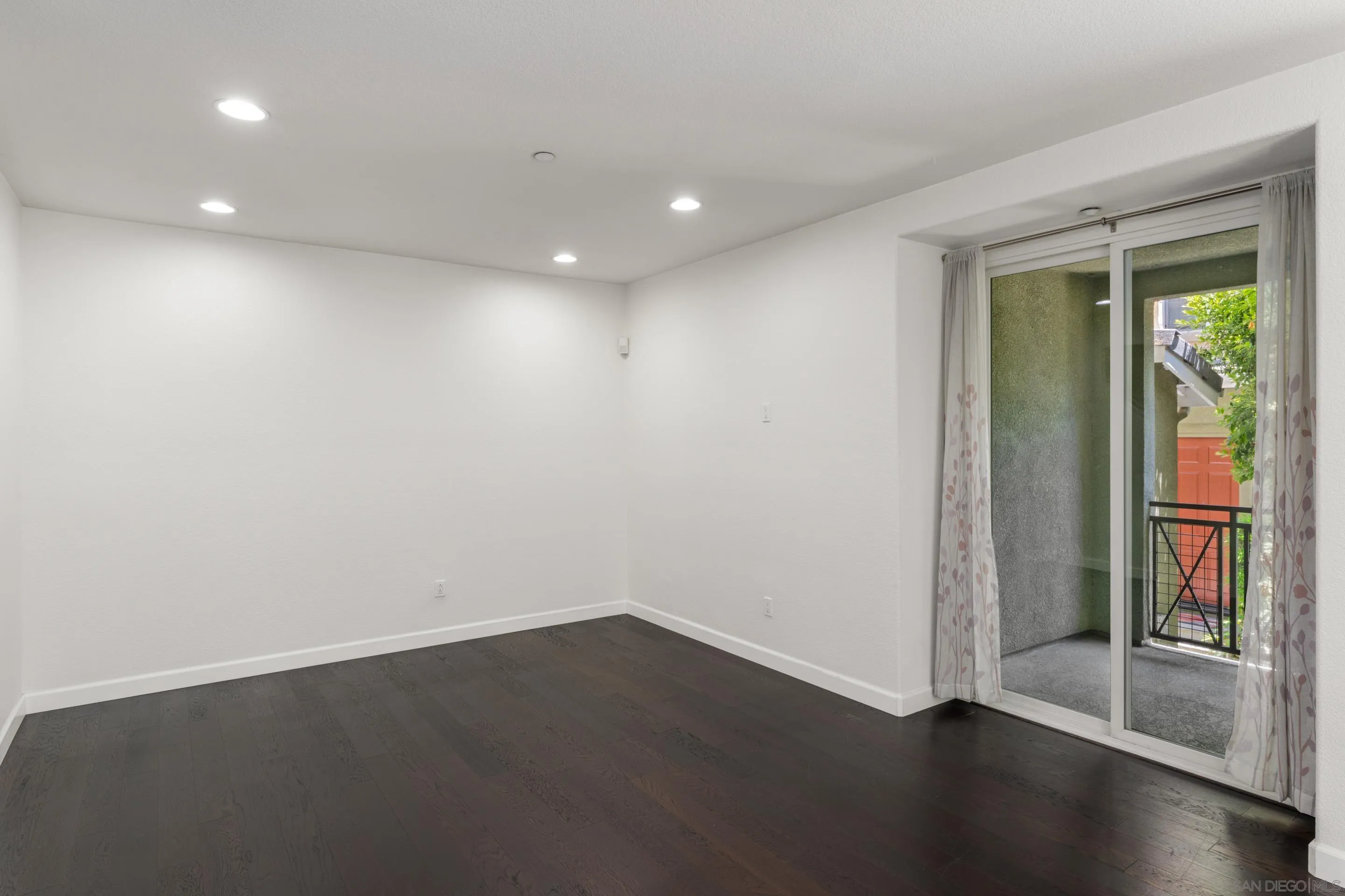 Photo #5: 250031074 Listing 