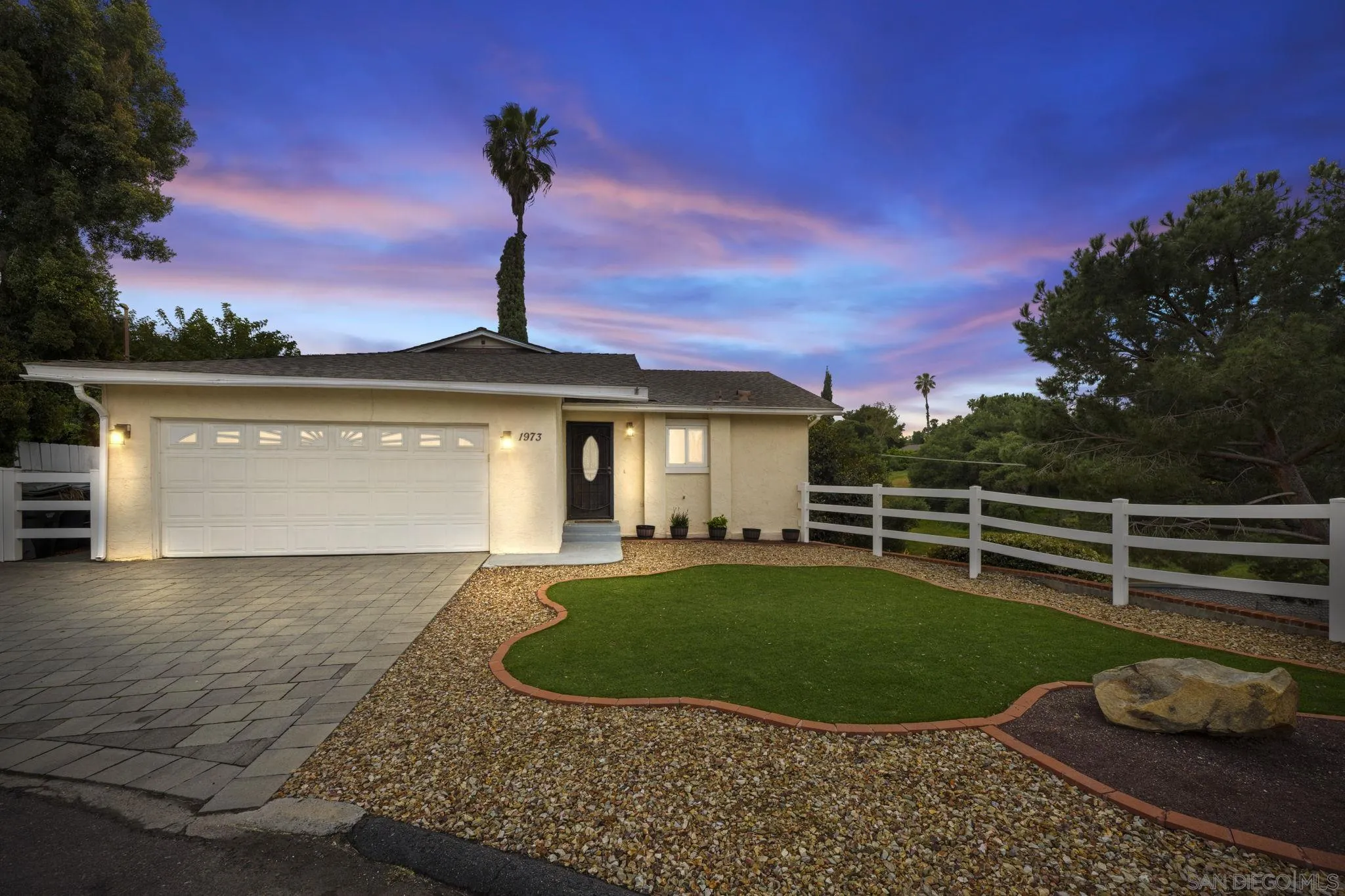 https://cdn.realtyfeed.com/cdn/127/250031092/65d565432fc5fad24531aa0b864cacb2.webp