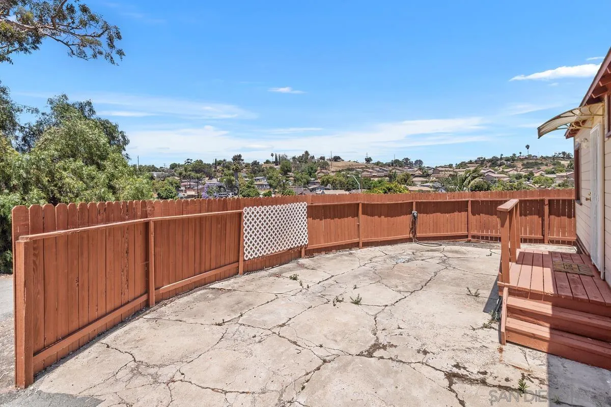 https://cdn.realtyfeed.com/cdn/127/250031105/7a63e4de08b037f8dbc381aab3ed066a.webp
