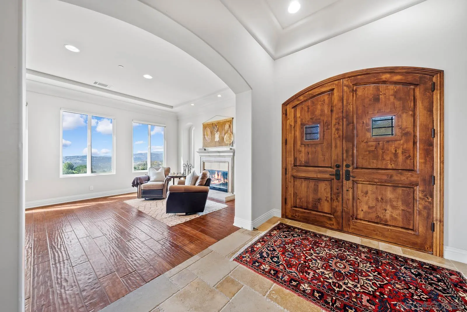 https://cdn.realtyfeed.com/cdn/127/250031109/33c1e0560bf948854716a37c6f0a15f9.webp
