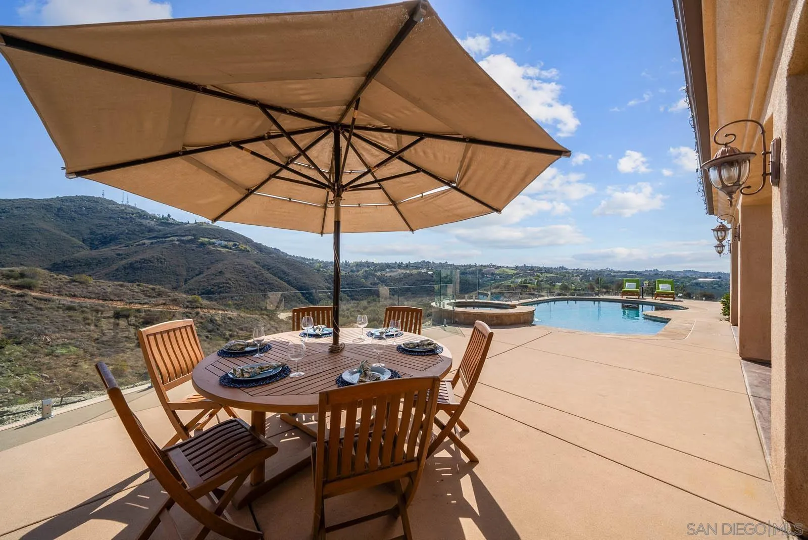 https://cdn.realtyfeed.com/cdn/127/250031109/6720a887c5af0332b4d6fdfd64cd0296.webp