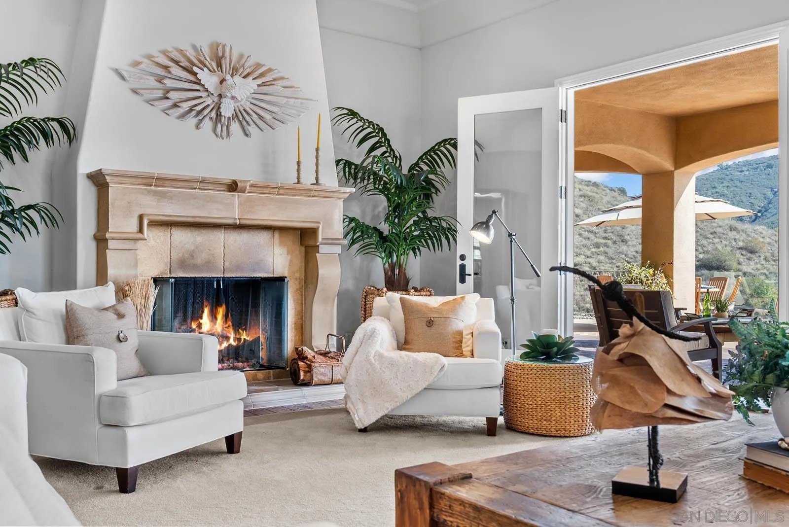 https://cdn.realtyfeed.com/cdn/127/250031109/a511b2e0b57d3e75a1915d828b4b584c.webp