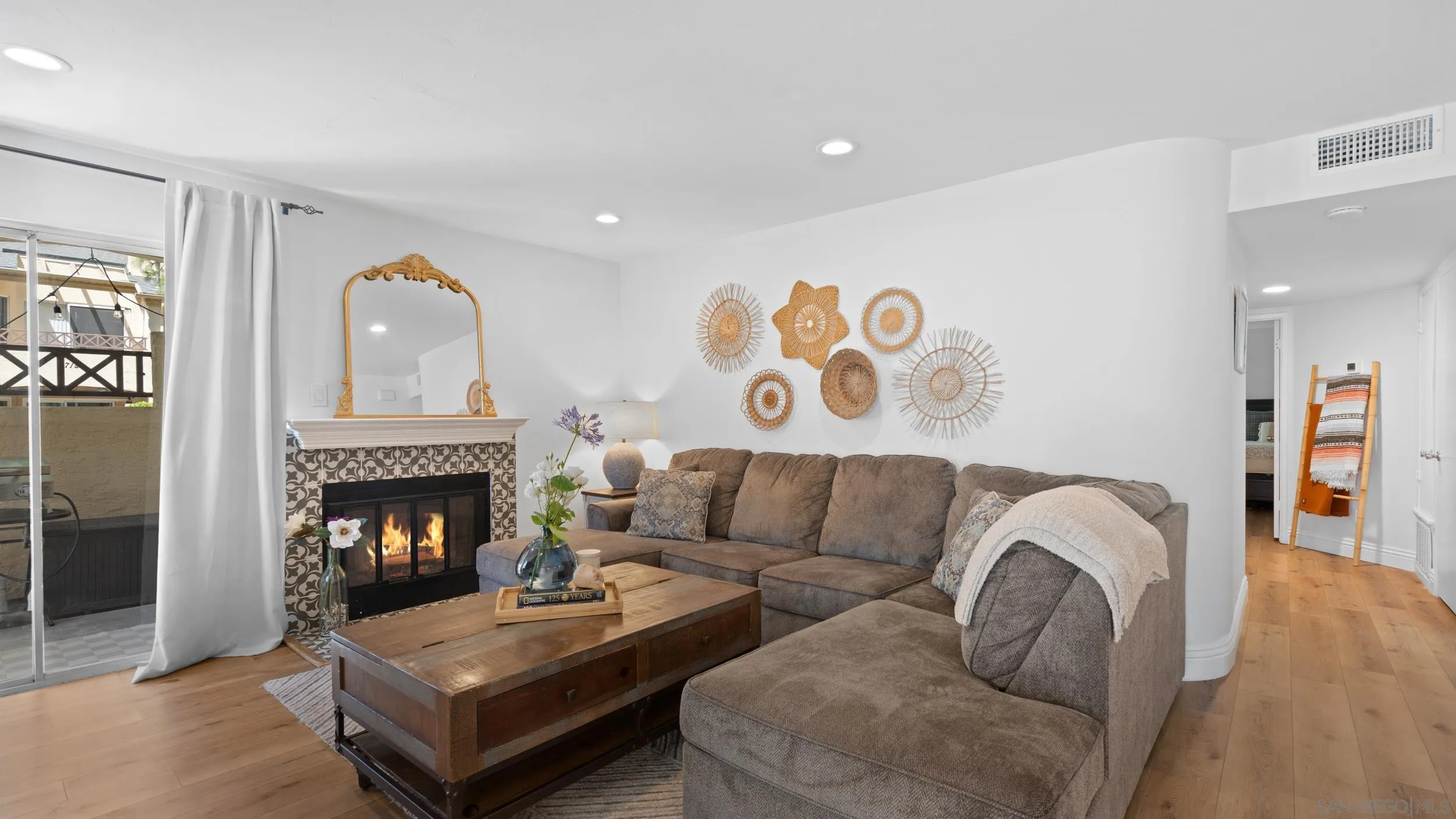 Photo #4: 250031110 Listing 