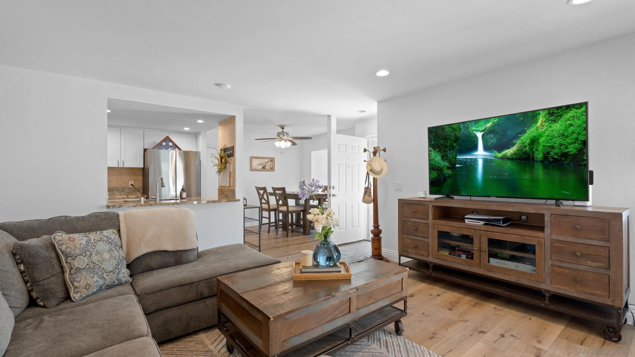 Photo #6: 250031110 Listing 