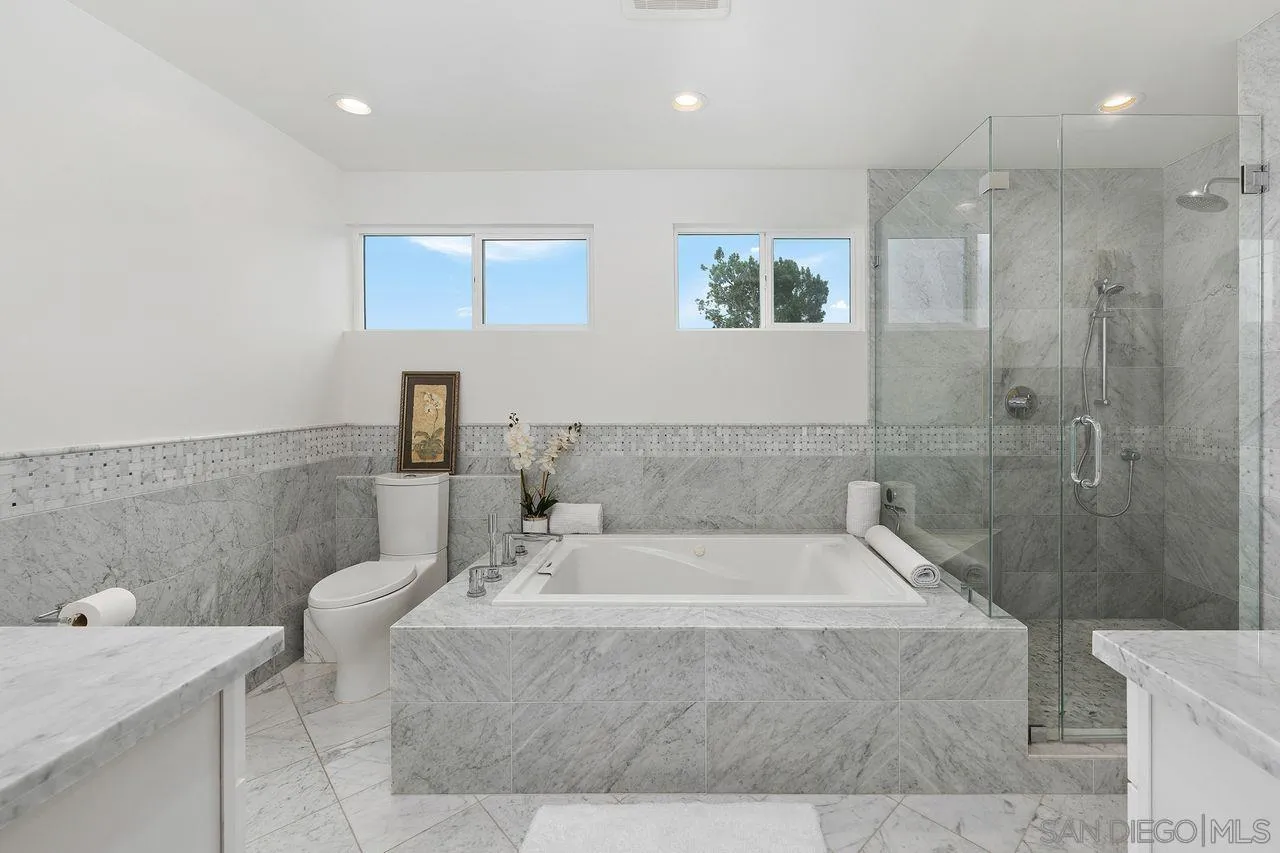https://cdn.realtyfeed.com/cdn/127/250031137/16cd6349df3d77c44d7141adaf1c7b6e.webp