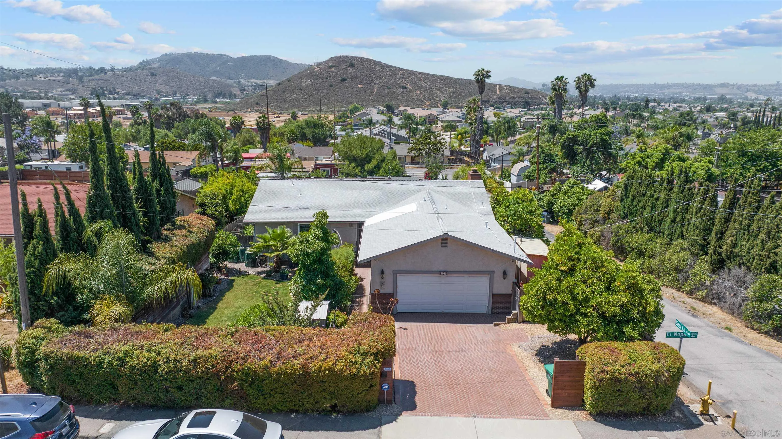 https://cdn.realtyfeed.com/cdn/127/250031140/27a1587014b26848747212bbc1424663.webp