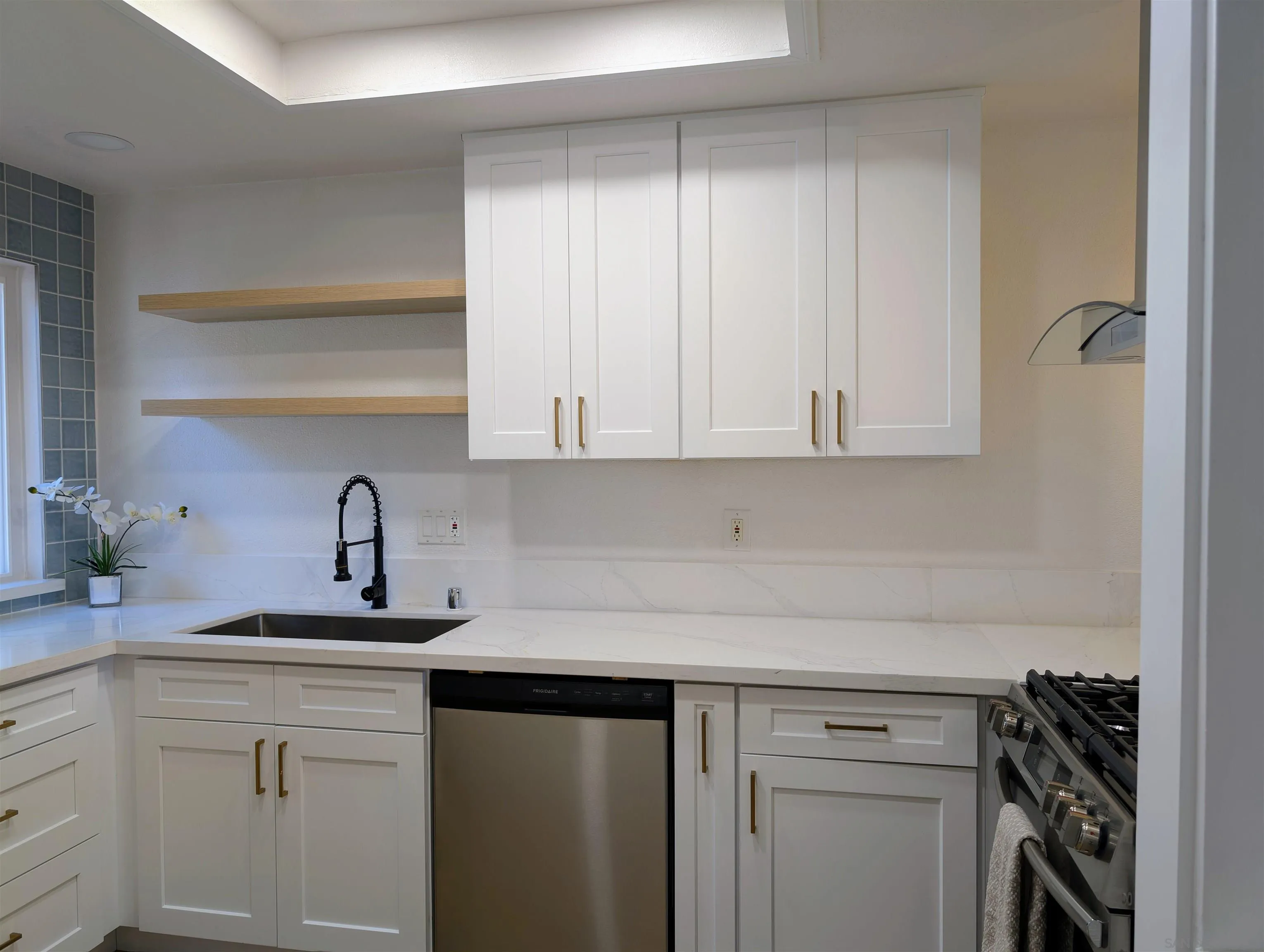 Photo #3: 250031142 Listing 