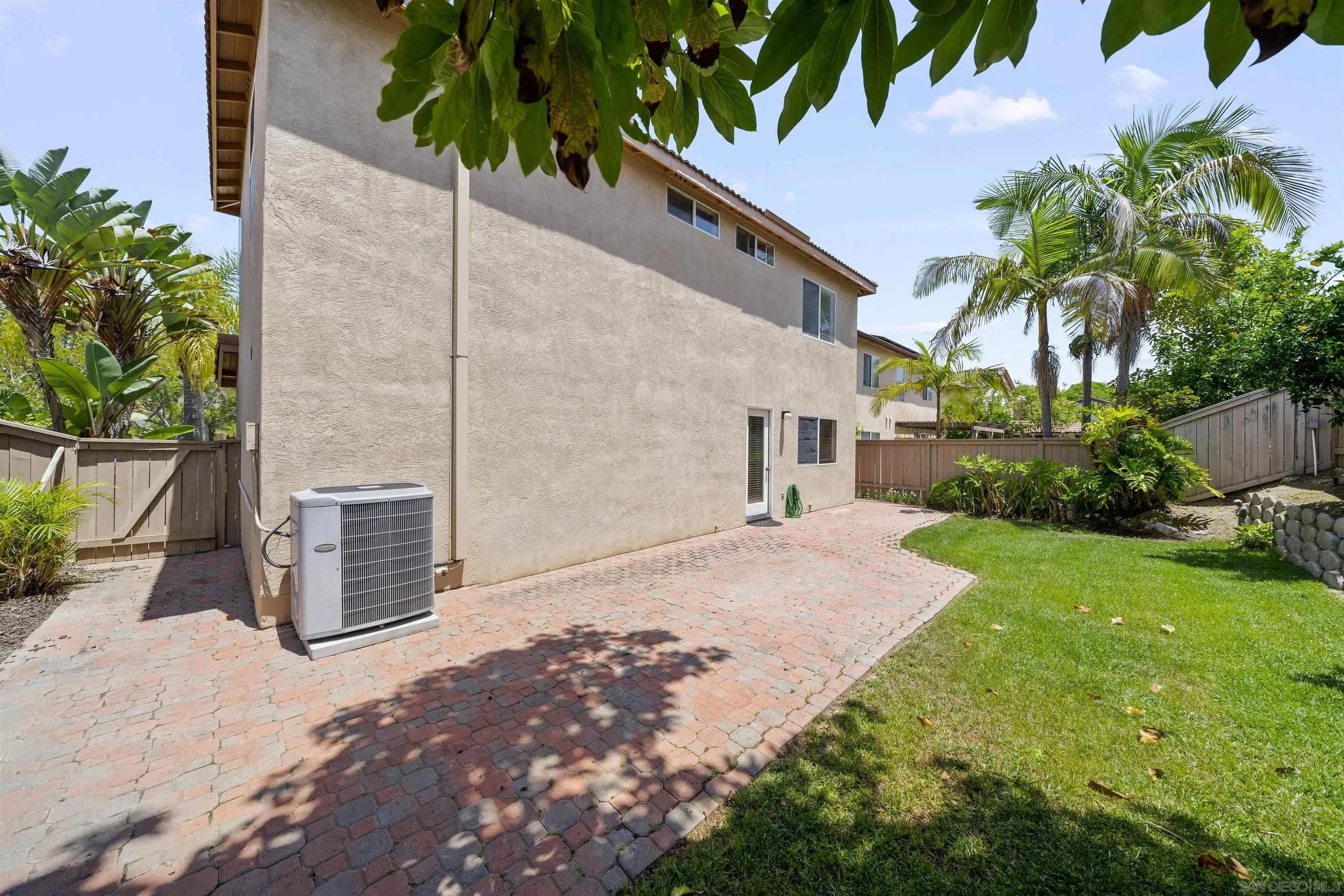 https://cdn.realtyfeed.com/cdn/127/250031147/2b87cbbb3cde0b74b3fbd2567fc1de0b.webp