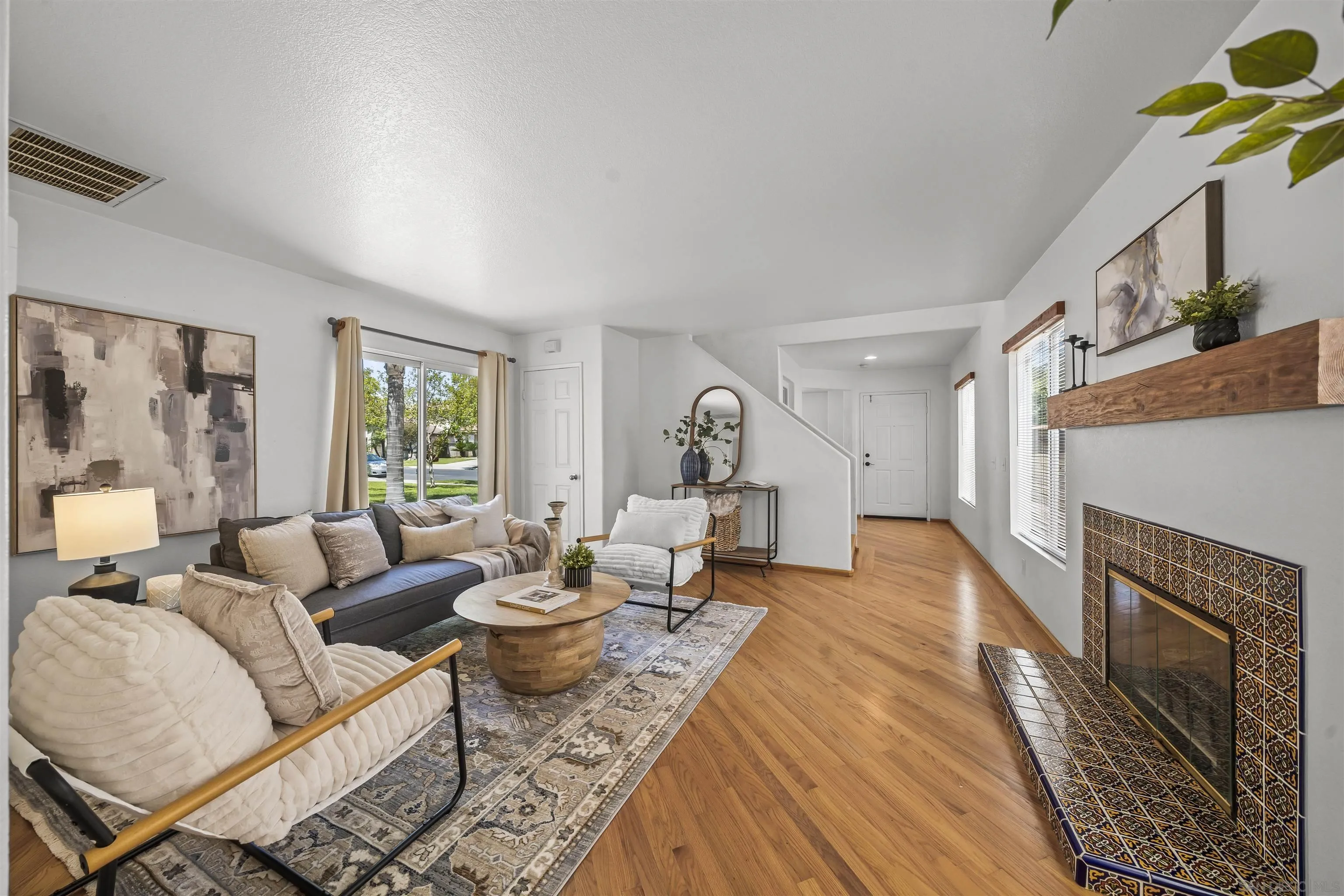https://cdn.realtyfeed.com/cdn/127/250031147/a8c8cc83f542f3e736e3b2c28f4a96c9.webp