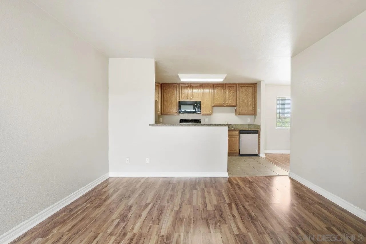 Photo #11: 250031149 Listing: Photo #11