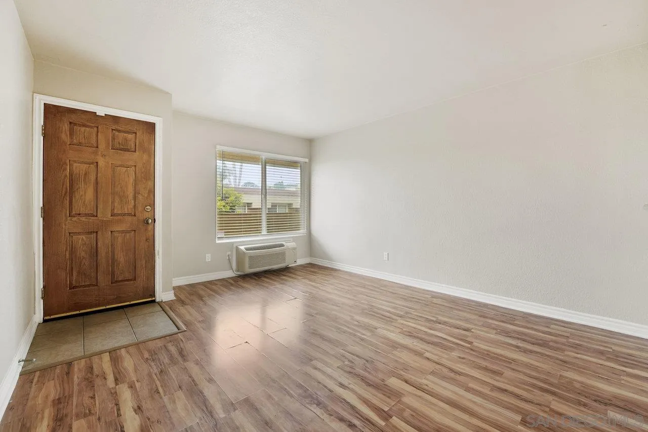 Photo #9: 250031149 Listing: Photo #9
