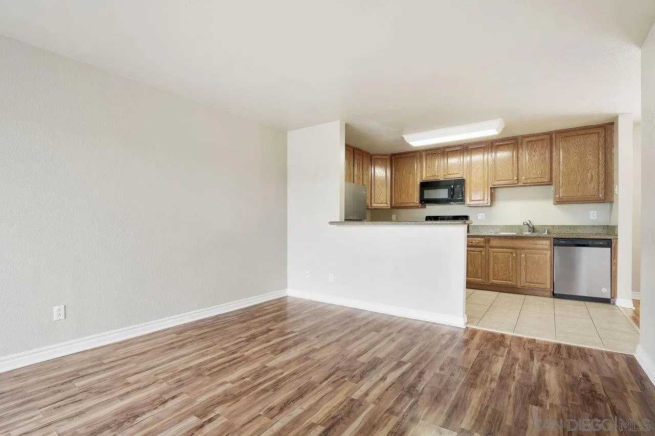 Photo #10: 250031149 Listing: Photo #10